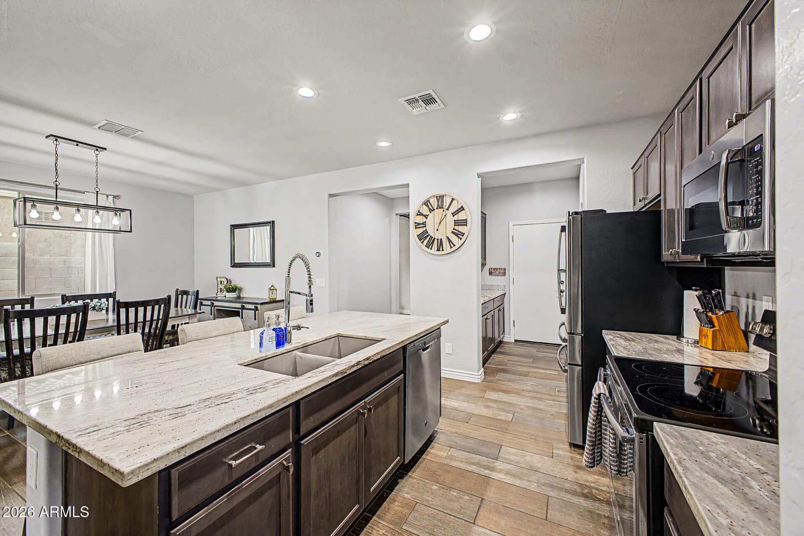 4365 W Pelotazo Way, San Tan Valley, AZ 85144 — photo 14 of 38