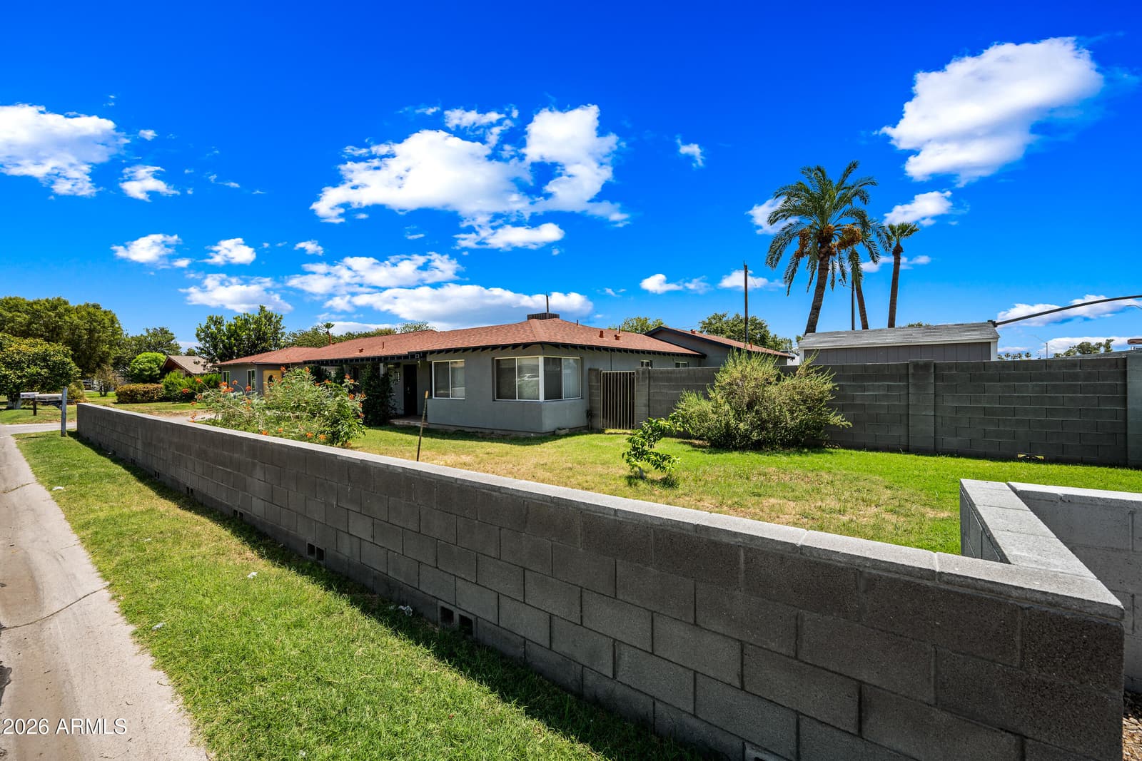 701 E MCLELLAN Boulevard, Phoenix, AZ 85014 — photo 6 of 80