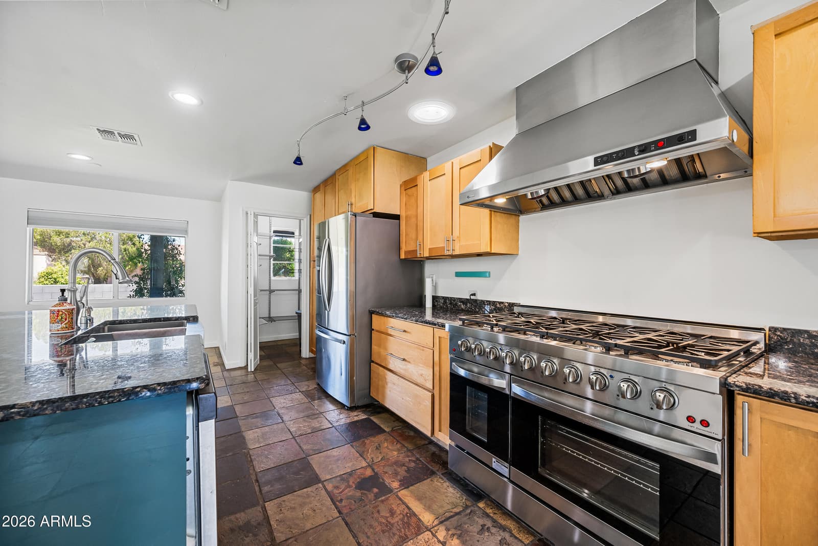 701 E MCLELLAN Boulevard, Phoenix, AZ 85014 — photo 19 of 80