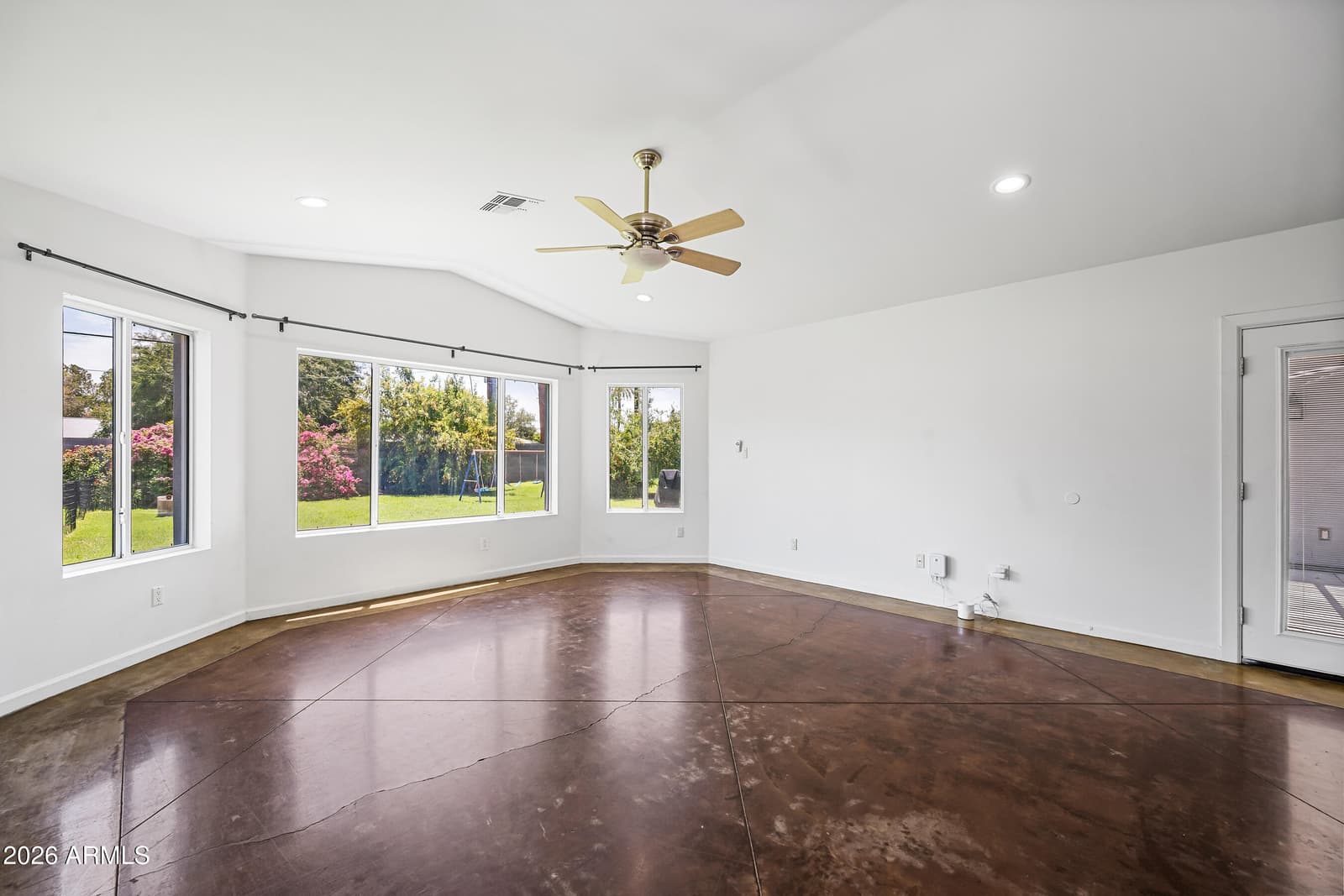 701 E MCLELLAN Boulevard, Phoenix, AZ 85014 — photo 28 of 80