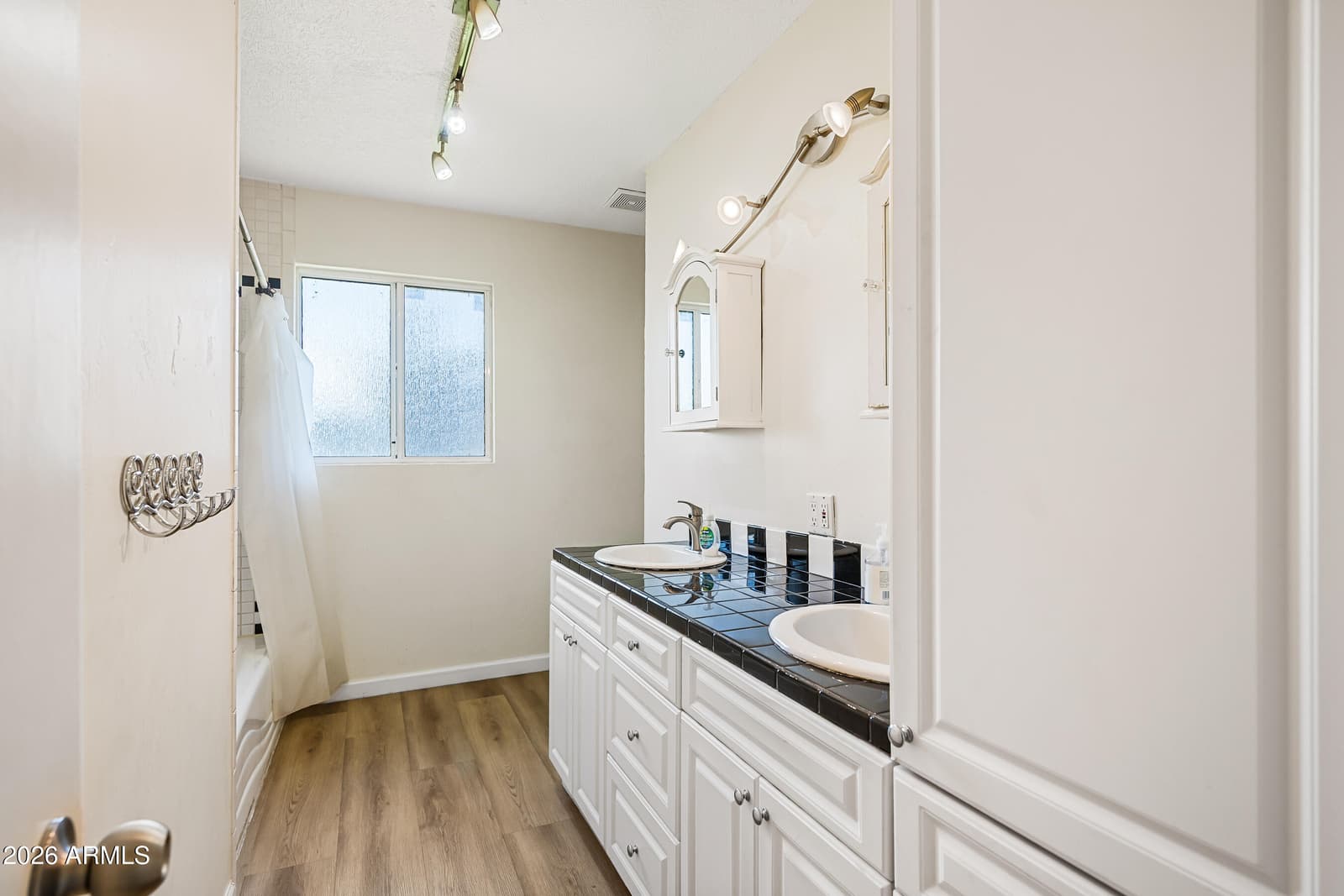 701 E MCLELLAN Boulevard, Phoenix, AZ 85014 — photo 59 of 80