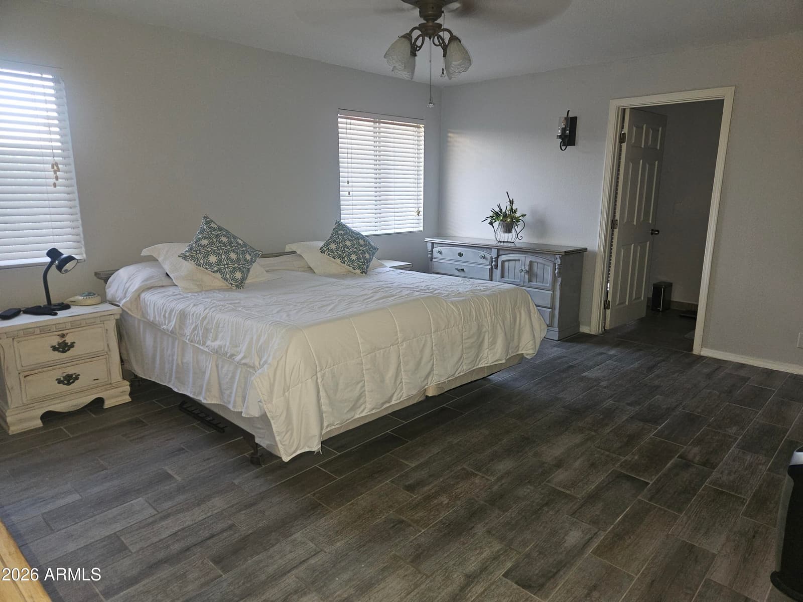 7114 W SUNNYSLOPE Lane, Peoria, AZ 85345 — photo 19 of 25