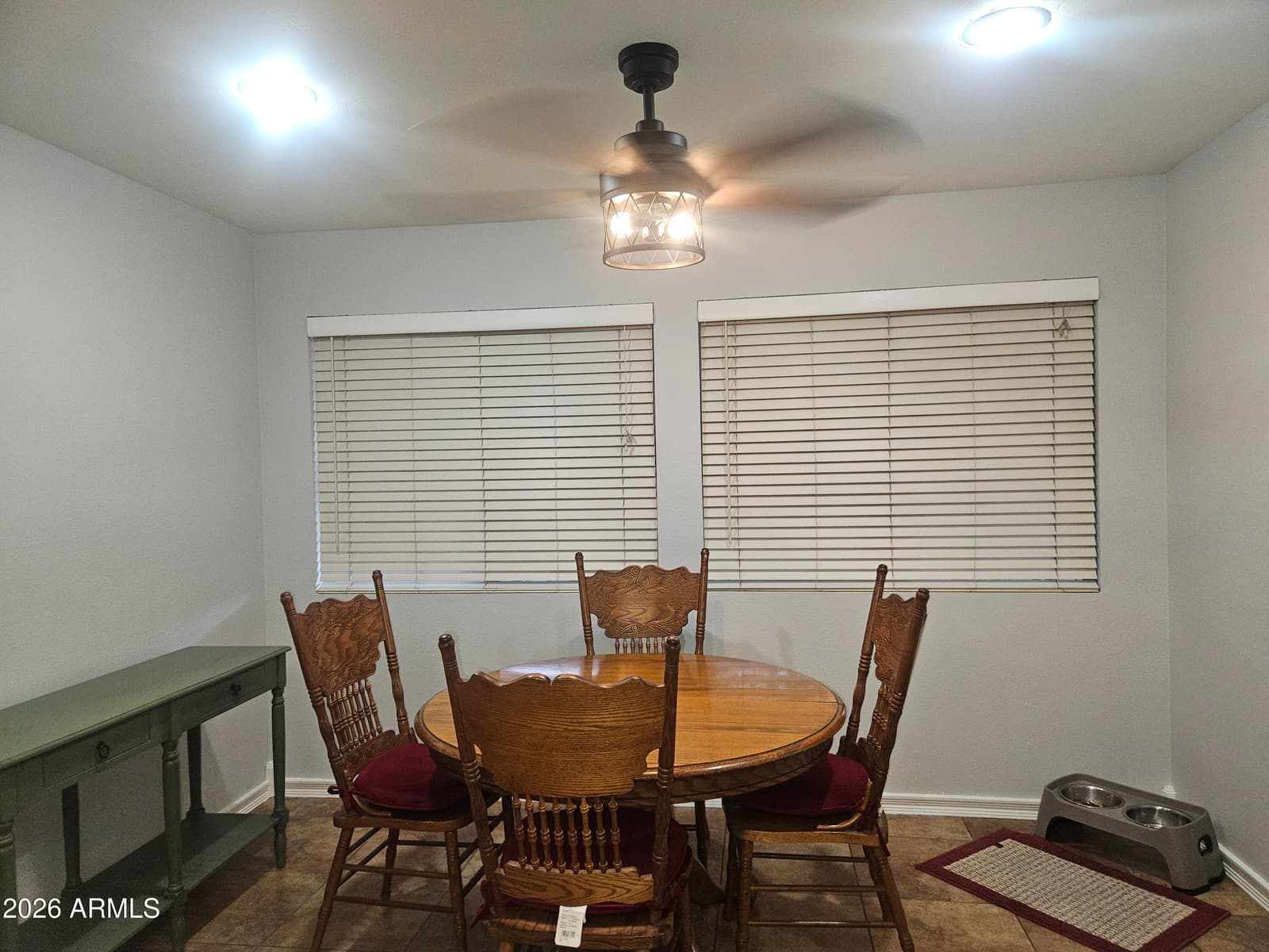 7114 W SUNNYSLOPE Lane, Peoria, AZ 85345 — photo 10 of 25