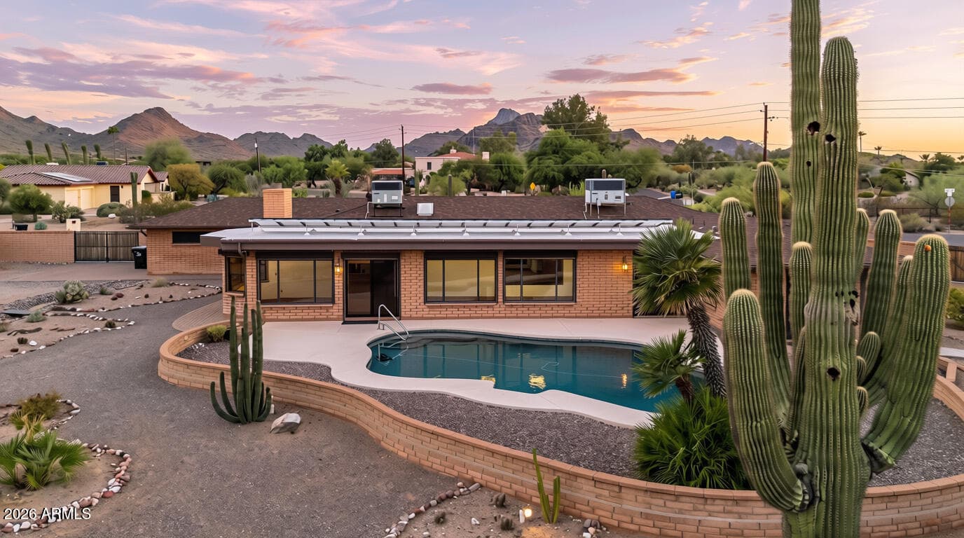 9607 N 40TH Street, Phoenix, AZ 85028 — photo 9 of 94