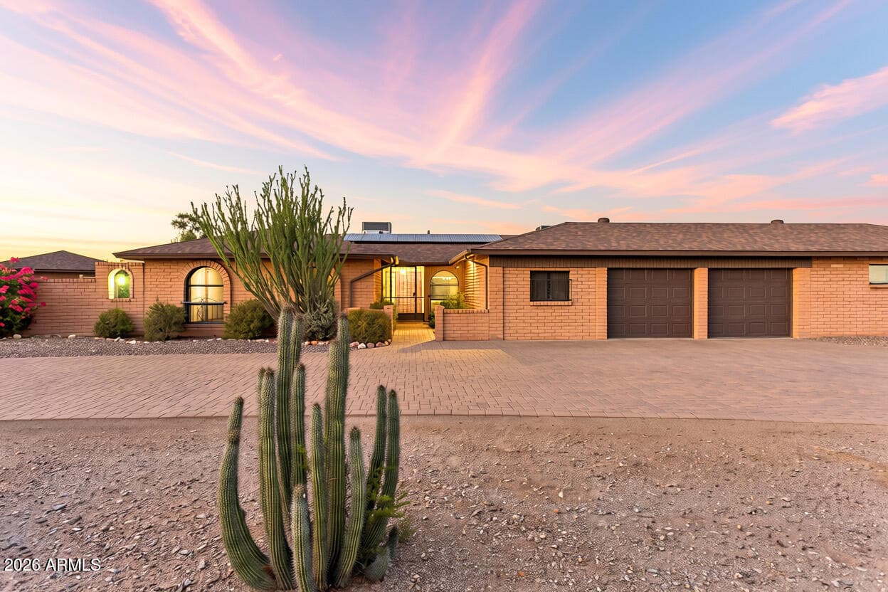 9607 N 40TH Street, Phoenix, AZ 85028 — photo 10 of 94