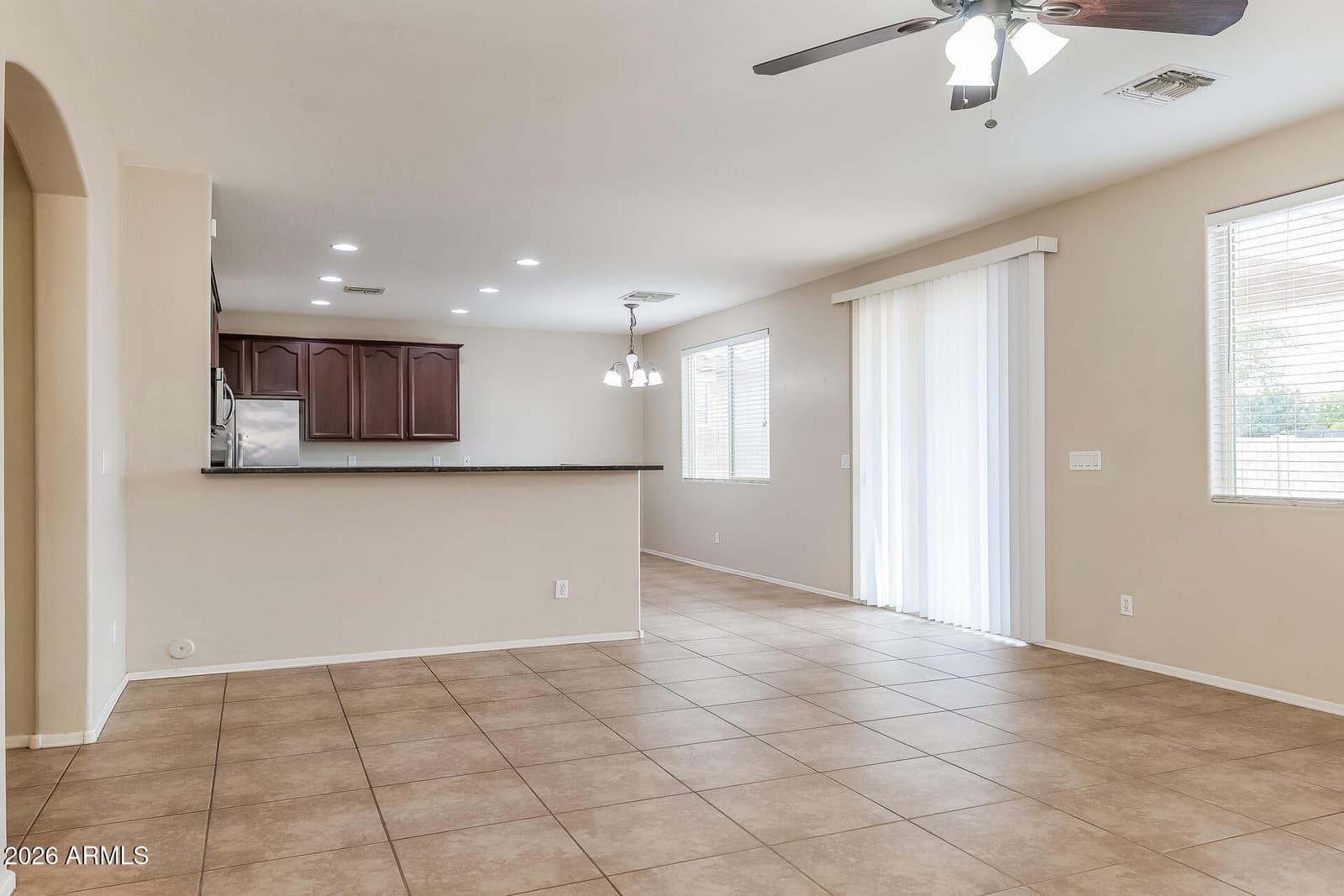 19204 N LARIAT Road, Maricopa, AZ 85138 — photo 4 of 22