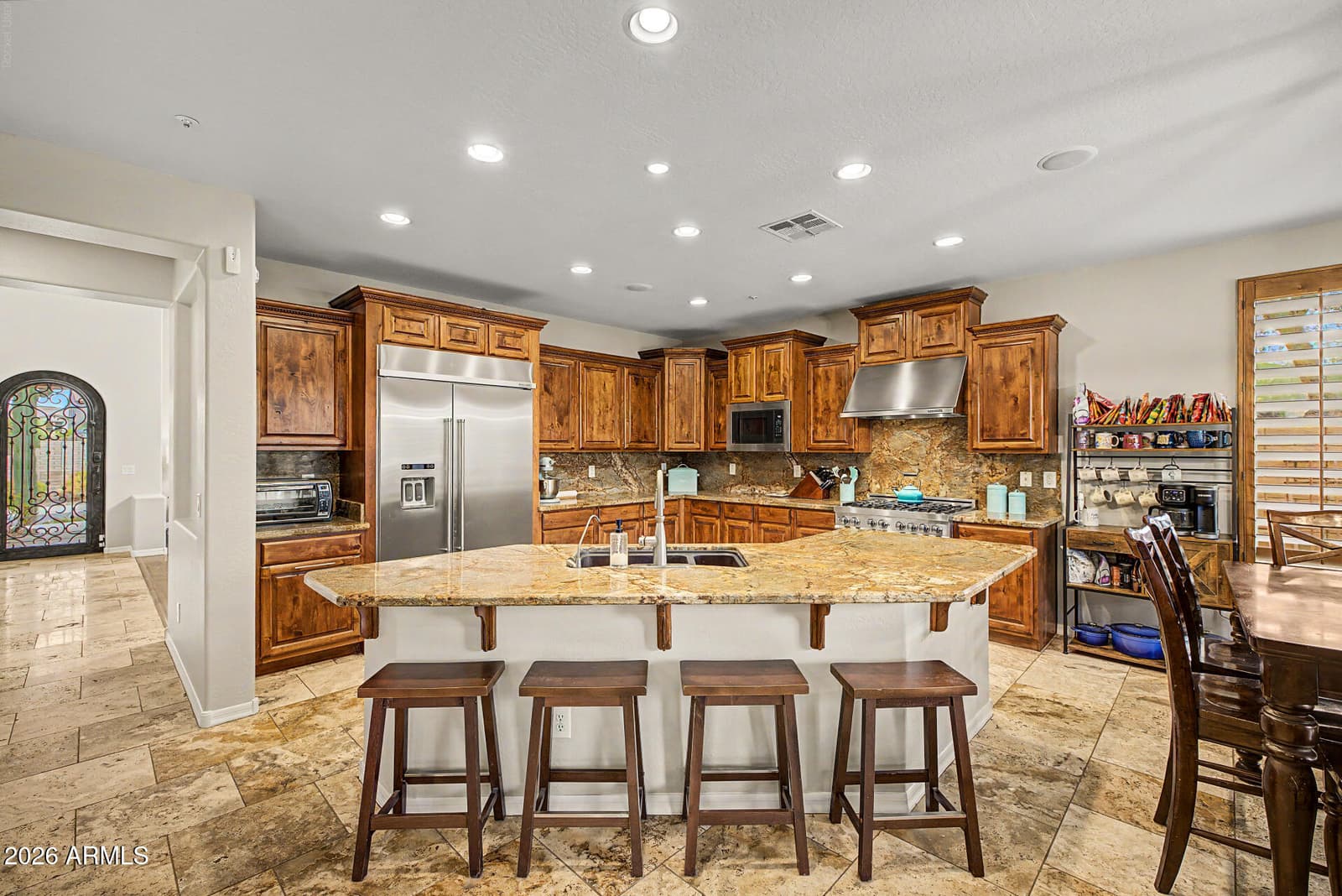 13050 W Chucks Avenue, Peoria, AZ 85383 — photo 8 of 71