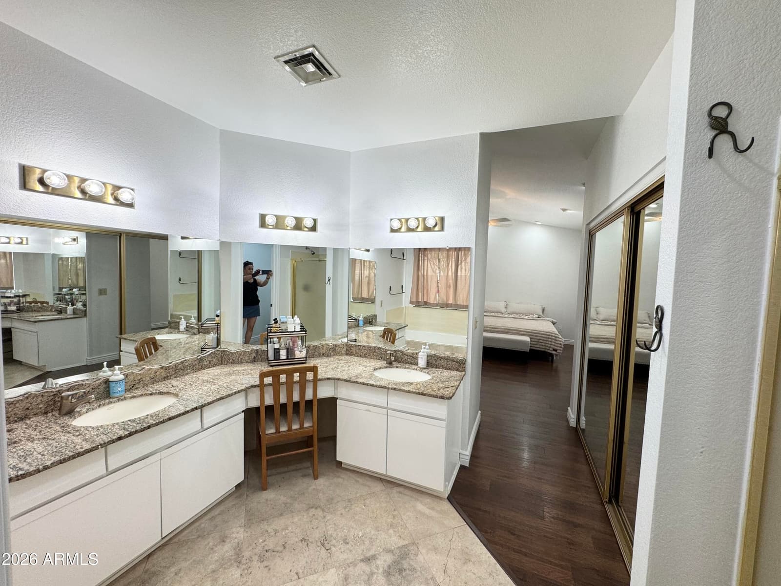 1502 W ANTIQUA Drive, Gilbert, AZ 85233 — photo 18 of 33