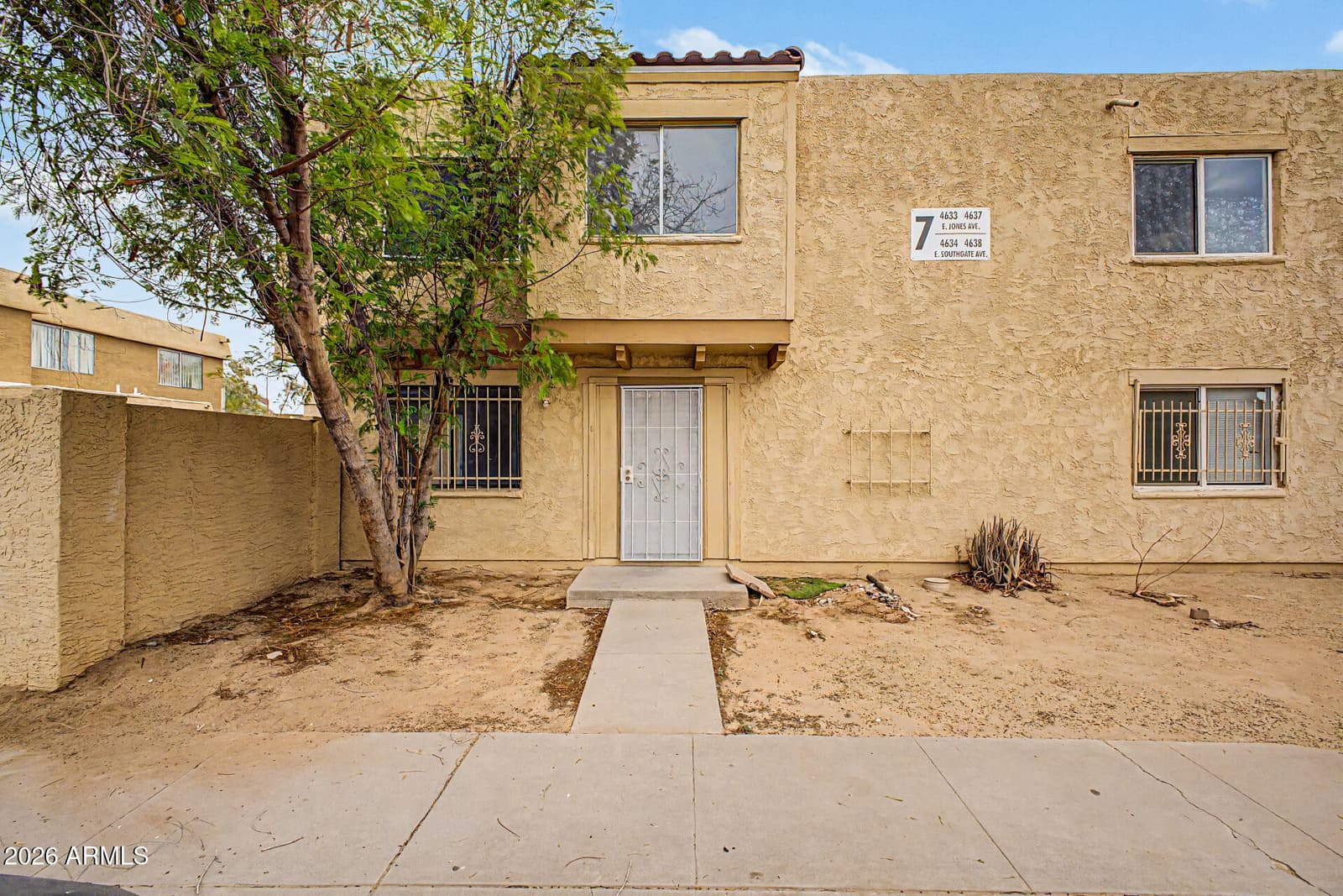 4634 E SOUTHGATE Avenue, Phoenix, AZ 85040 — photo 1 of 27
