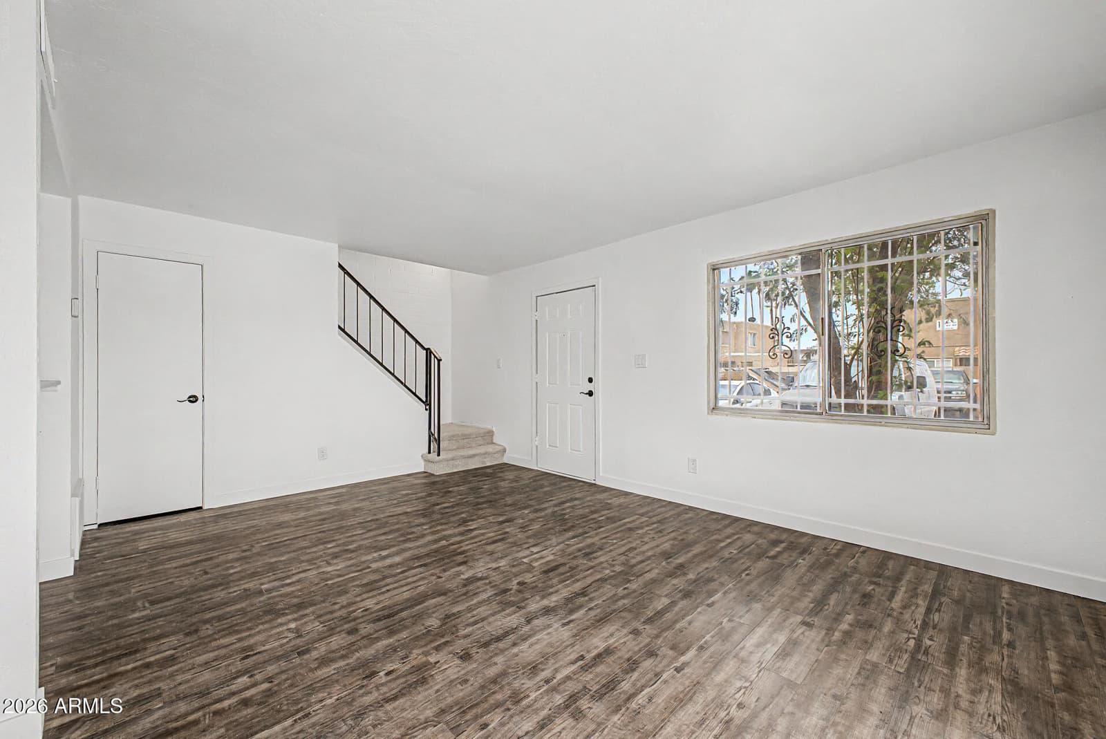 4634 E SOUTHGATE Avenue, Phoenix, AZ 85040 — photo 4 of 27