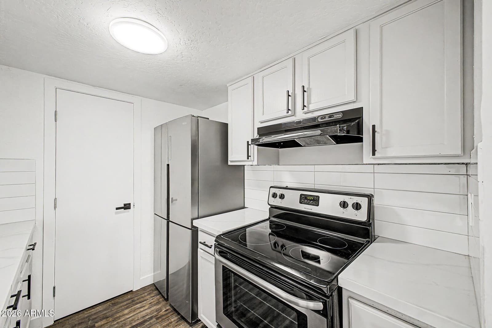 4634 E SOUTHGATE Avenue, Phoenix, AZ 85040 — photo 10 of 27