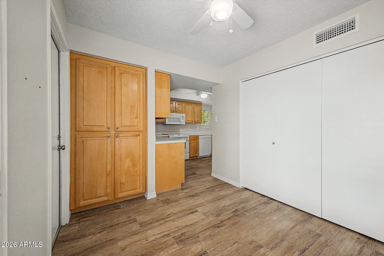 10401 E TWILIGHT Drive, Sun Lakes, AZ 85248 — photo 17 of 50