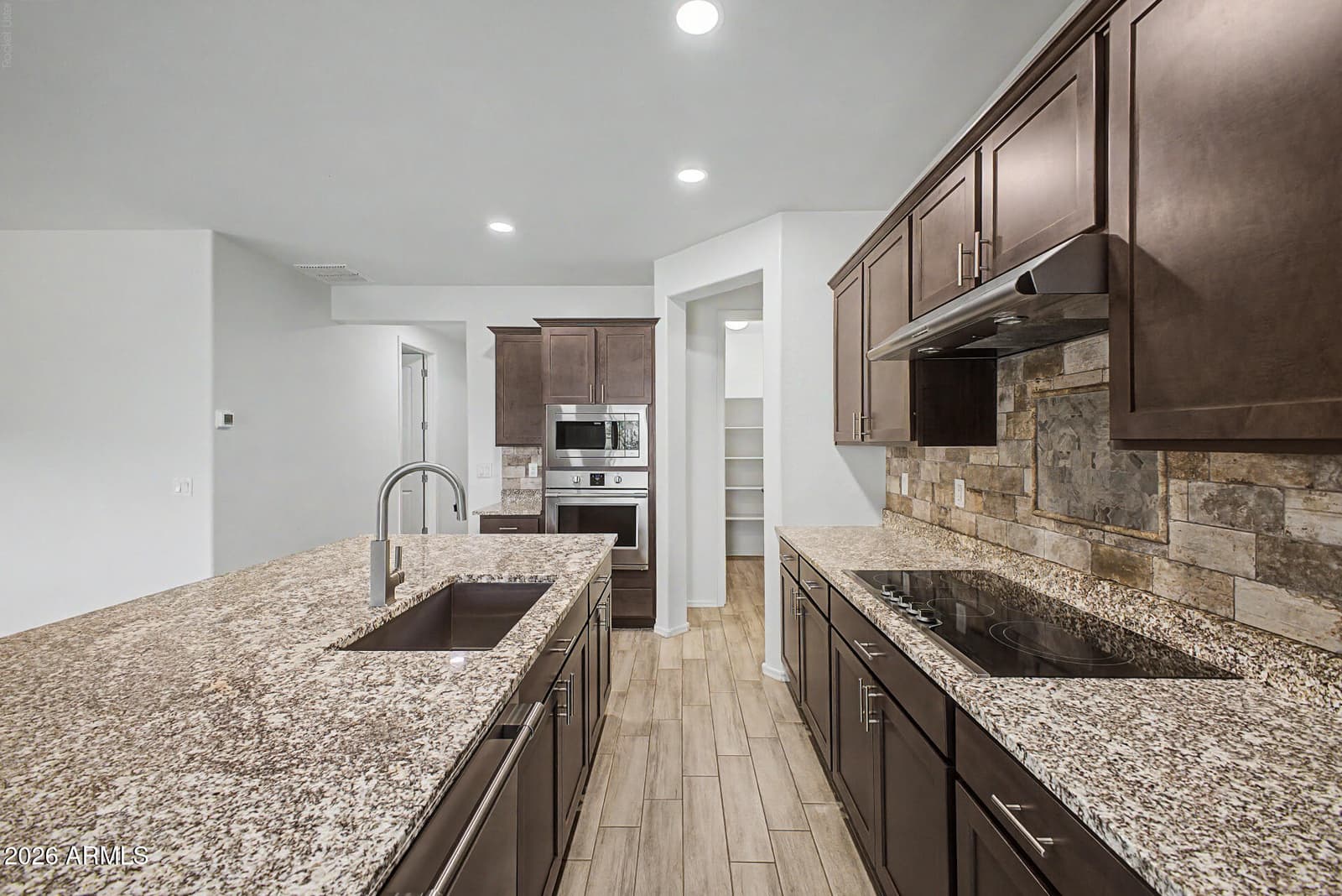 18465 W FOOTHILL Drive, Surprise, AZ 85387 — photo 13 of 40