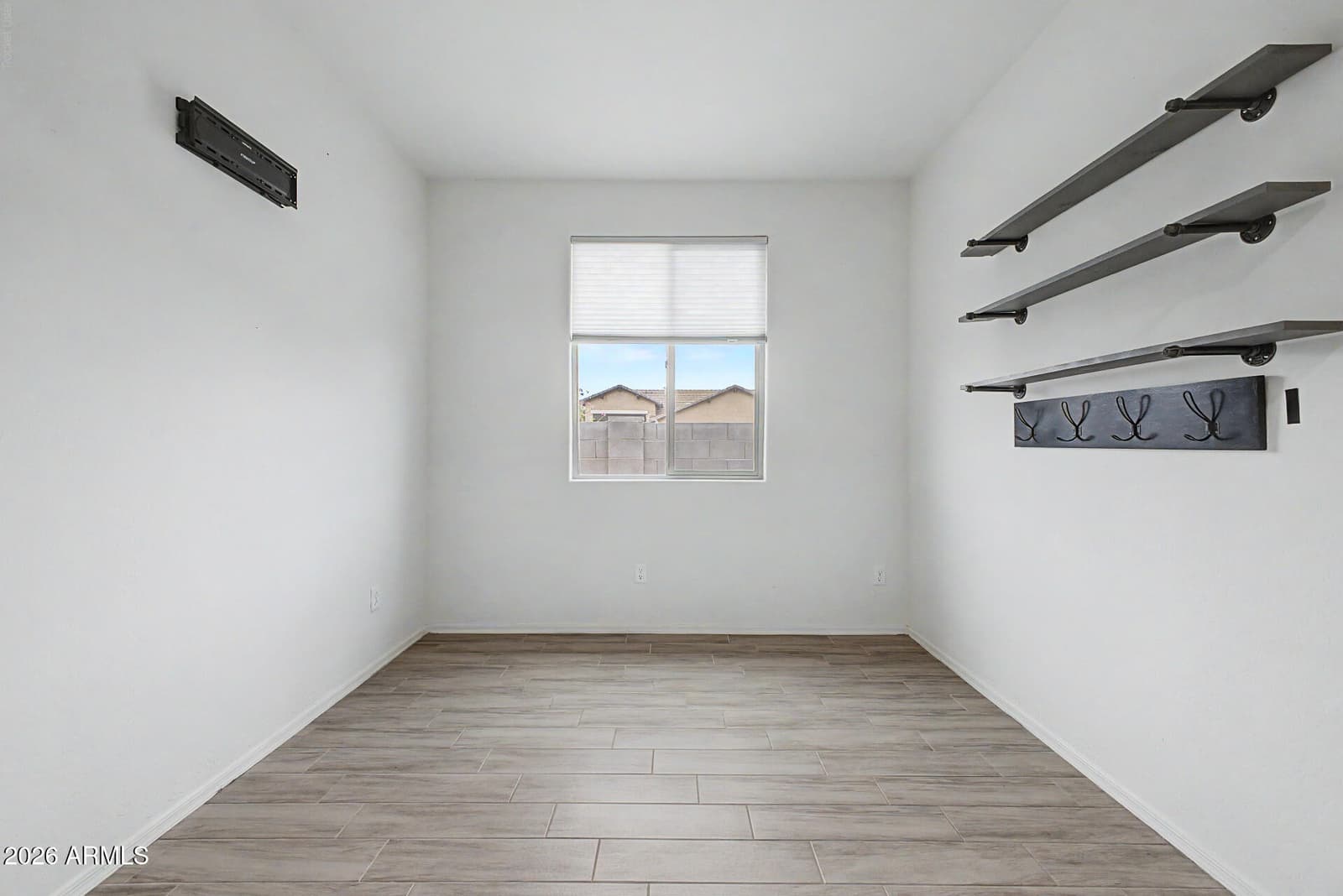 18465 W FOOTHILL Drive, Surprise, AZ 85387 — photo 18 of 40