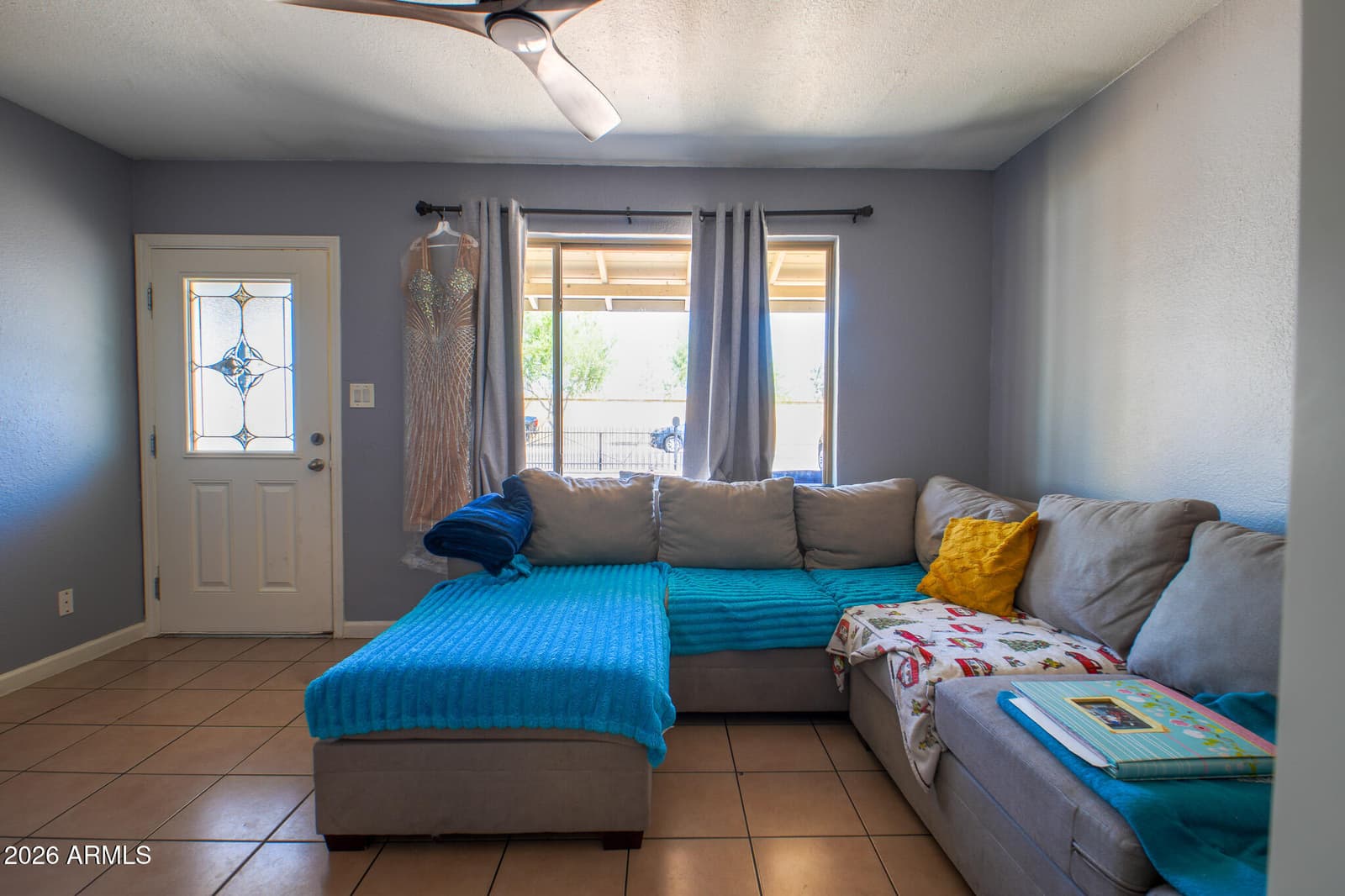 3741 W MORELAND Street, Phoenix, AZ 85009 — photo 6 of 19