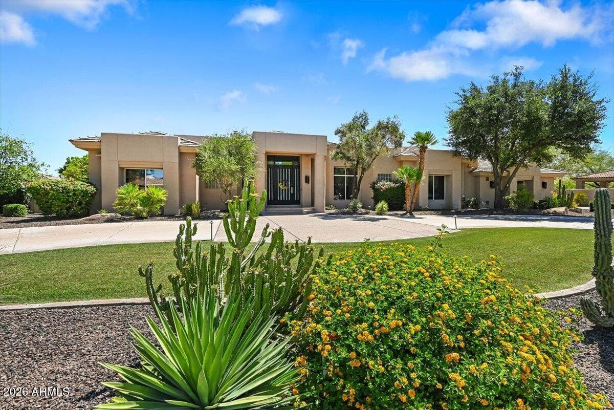 7124 E FOOTHILL Drive, Paradise Valley, AZ 85253 — photo 2 of 40