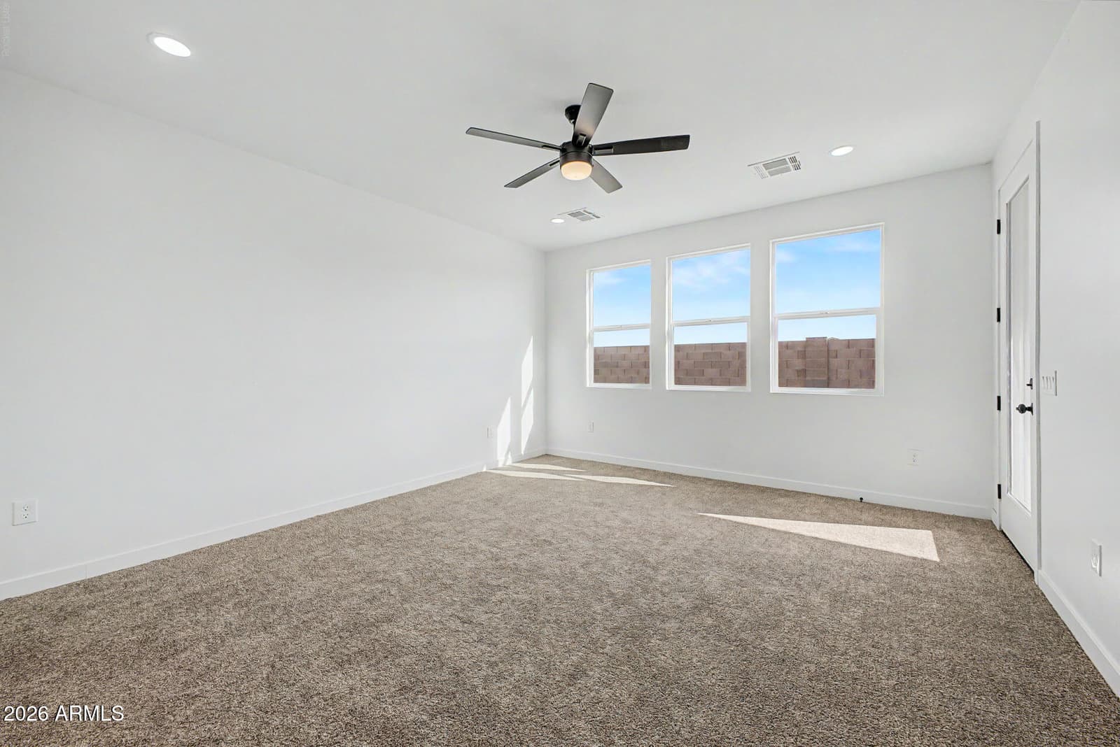 8335 W SWANSEA Drive, Arizona City, AZ 85123 — photo 15 of 33