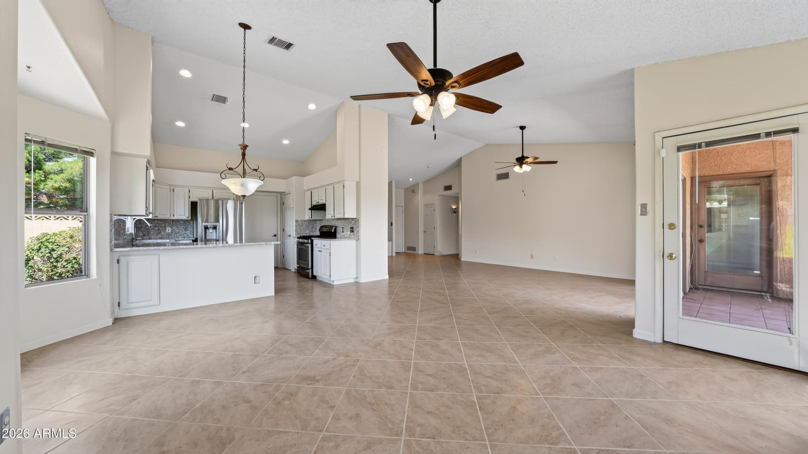 7137 S Pinon Drive, Hereford, AZ 85615 — photo 9 of 44