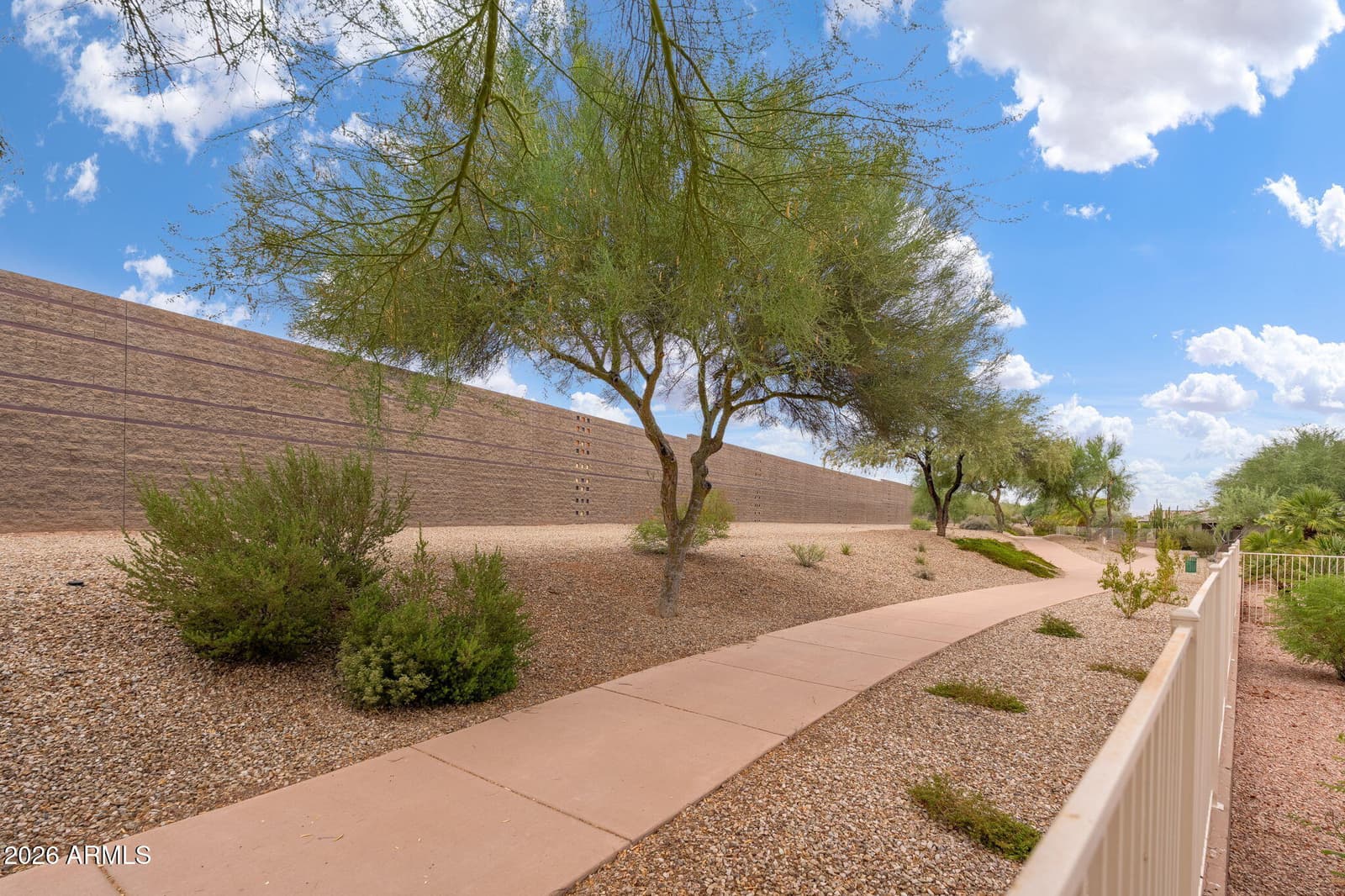 20680 N SHADOW MOUNTAIN Drive, Surprise, AZ 85374 — photo 27 of 57