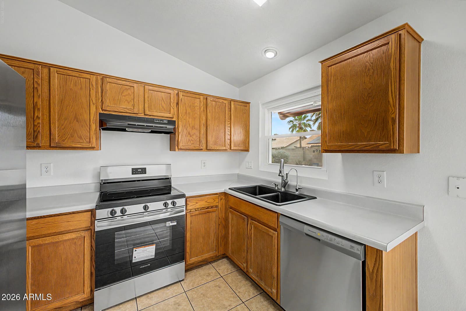 8346 W HUBBELL Street, Phoenix, AZ 85037 — photo 10 of 38