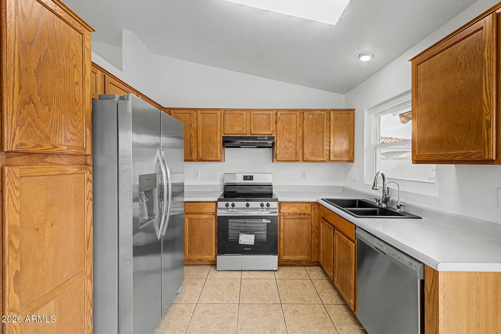8346 W HUBBELL Street, Phoenix, AZ 85037 — photo 12 of 38