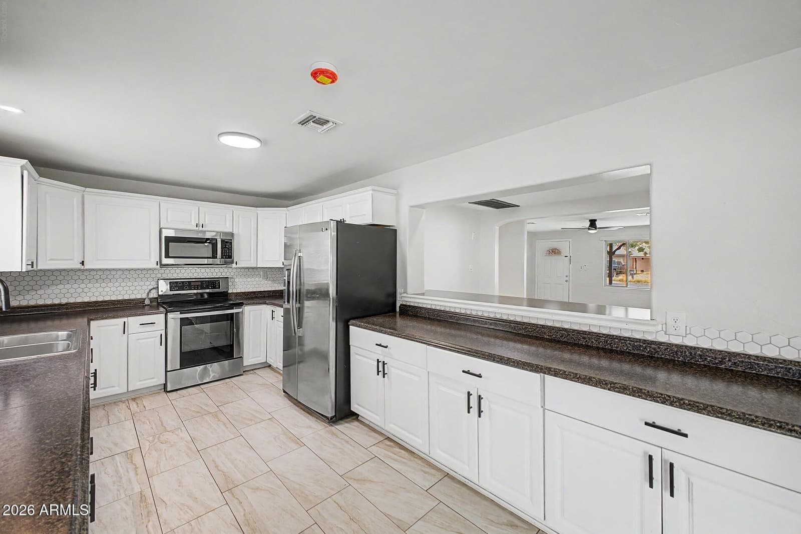 10633 N 17TH Avenue, Phoenix, AZ 85029 — photo 12 of 29