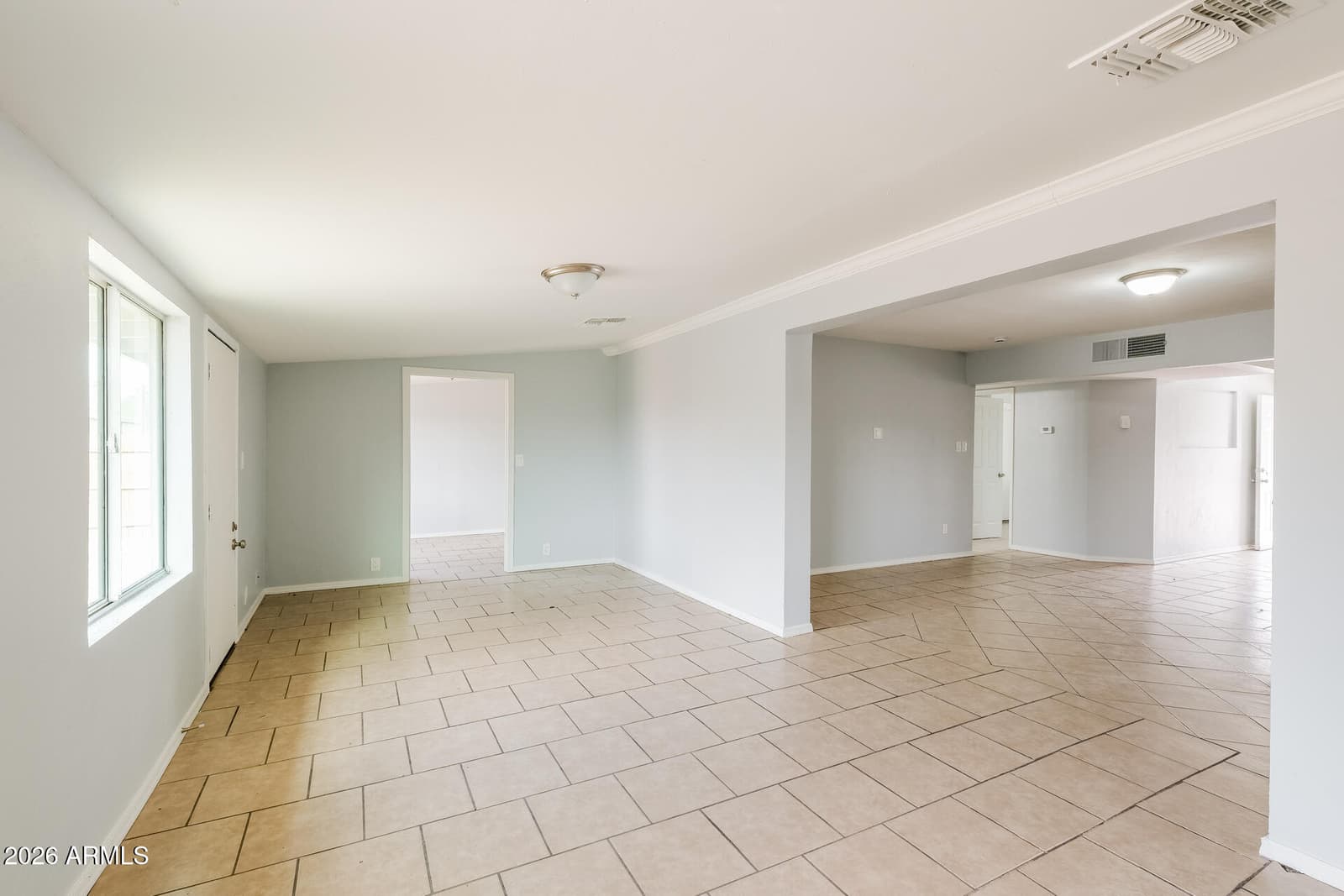 2315 W MARYLAND Avenue, Phoenix, AZ 85015 — photo 12 of 21