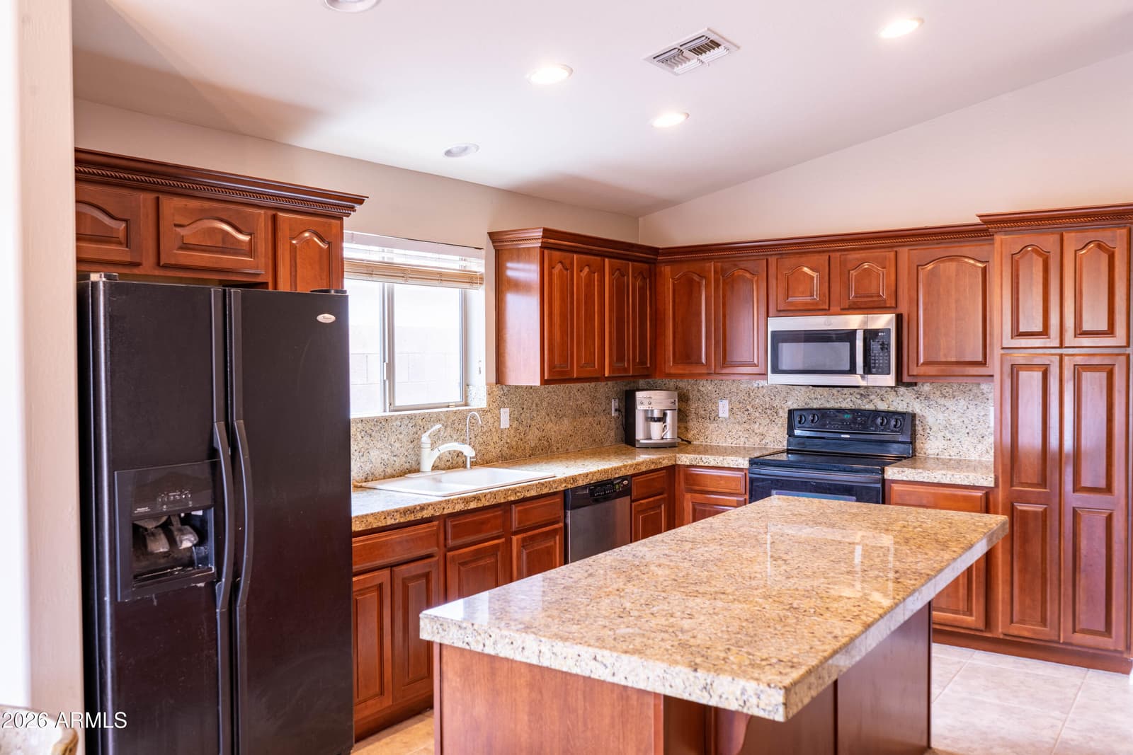 5925 S BANNING Street, Gilbert, AZ 85298 — photo 12 of 36