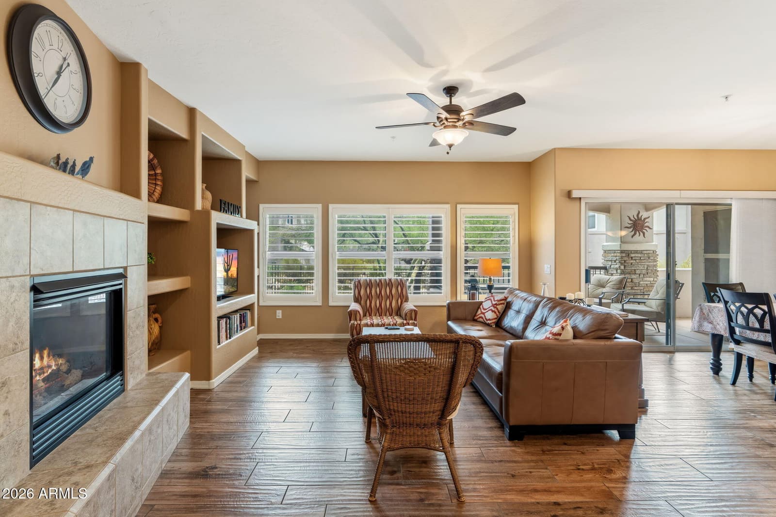 20121 N 76TH Street 1047, Scottsdale, AZ 85255 — photo 4 of 32