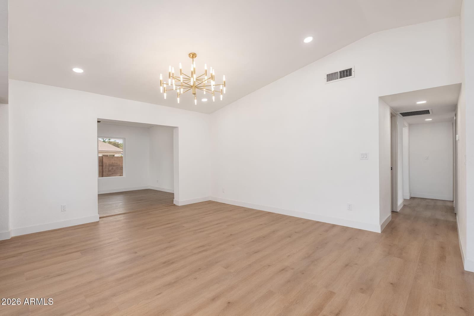 15015 N 23RD Avenue, Phoenix, AZ 85023 — photo 4 of 39