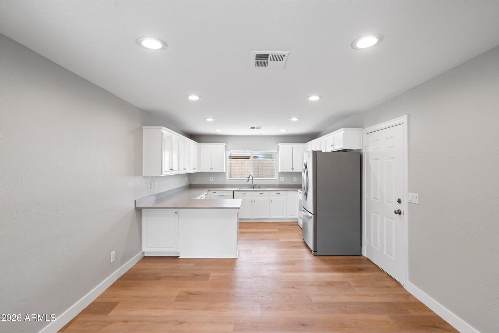 5220 N 21st Avenue, Phoenix, AZ 85015 — photo 11 of 43