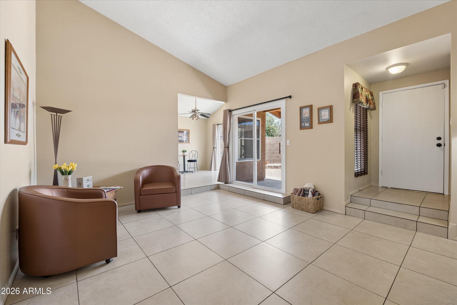 905 S Hacienda Drive, Tempe, AZ 85281 — photo 4 of 25