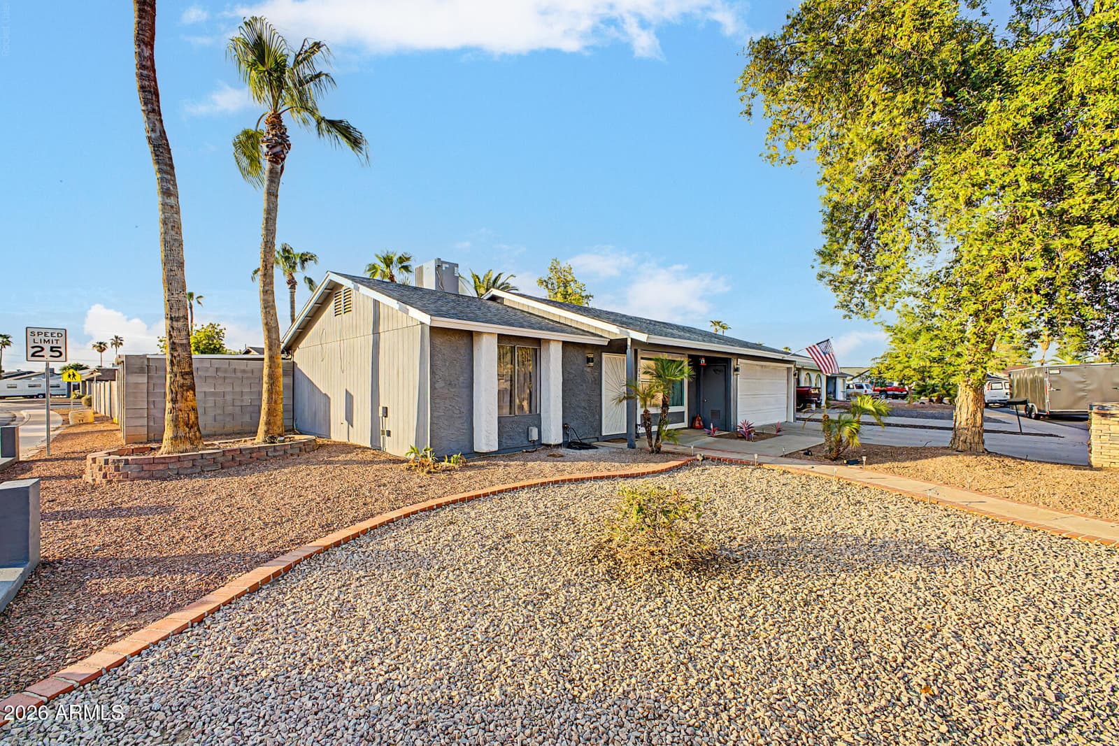 2208 W SILVERGATE Drive, Chandler, AZ 85224 — photo 7 of 57
