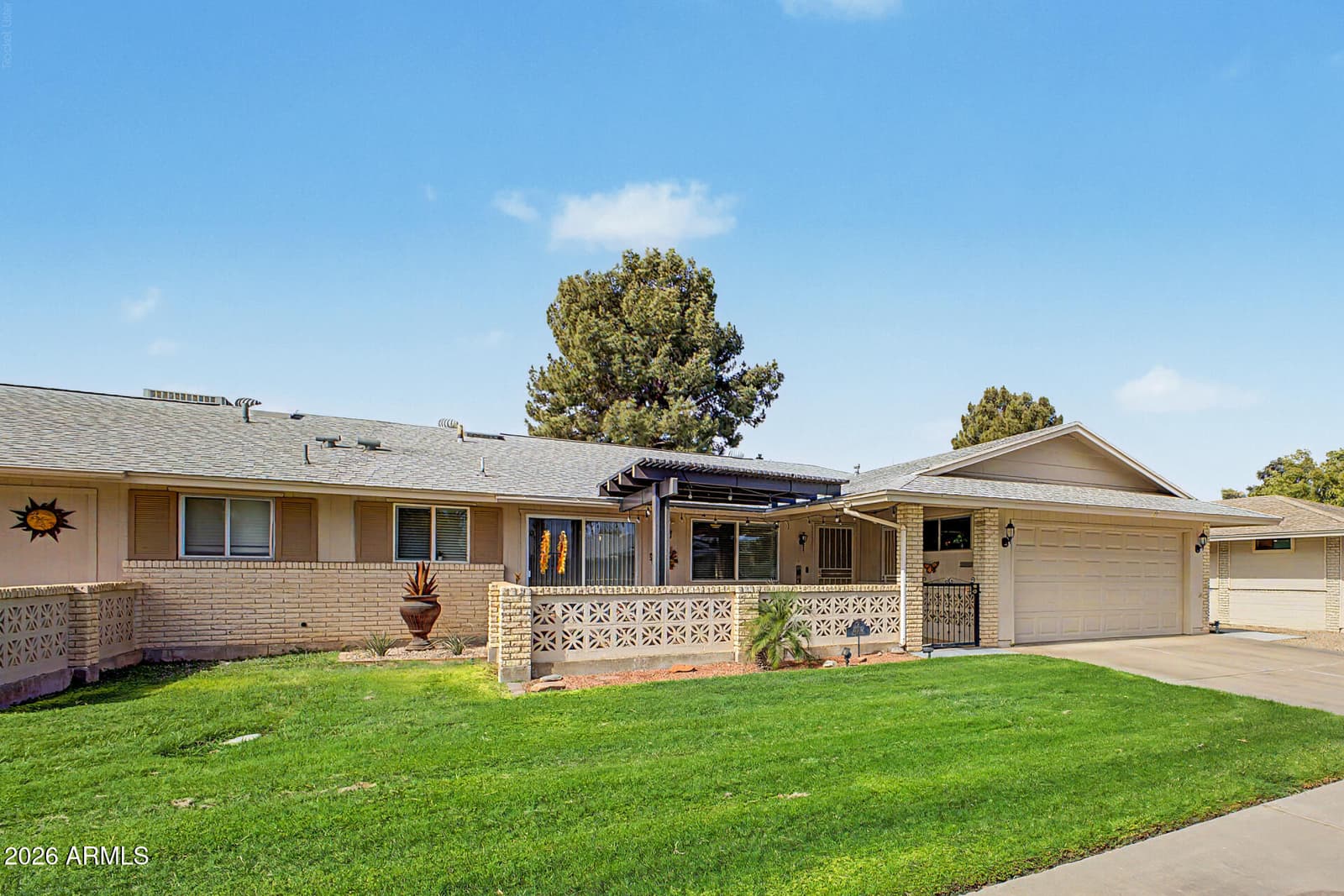 10732 W CARON Drive, Sun City, AZ 85351 — photo 4 of 43