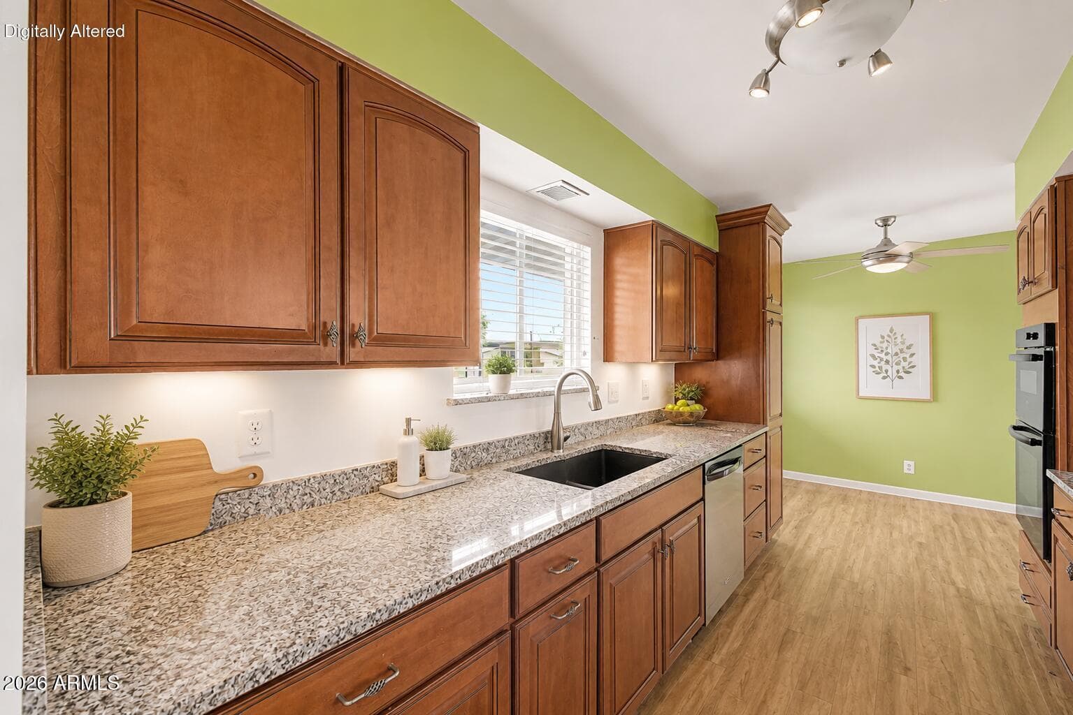 100 W MARYLAND Avenue O2, Phoenix, AZ 85013 — photo 4 of 23