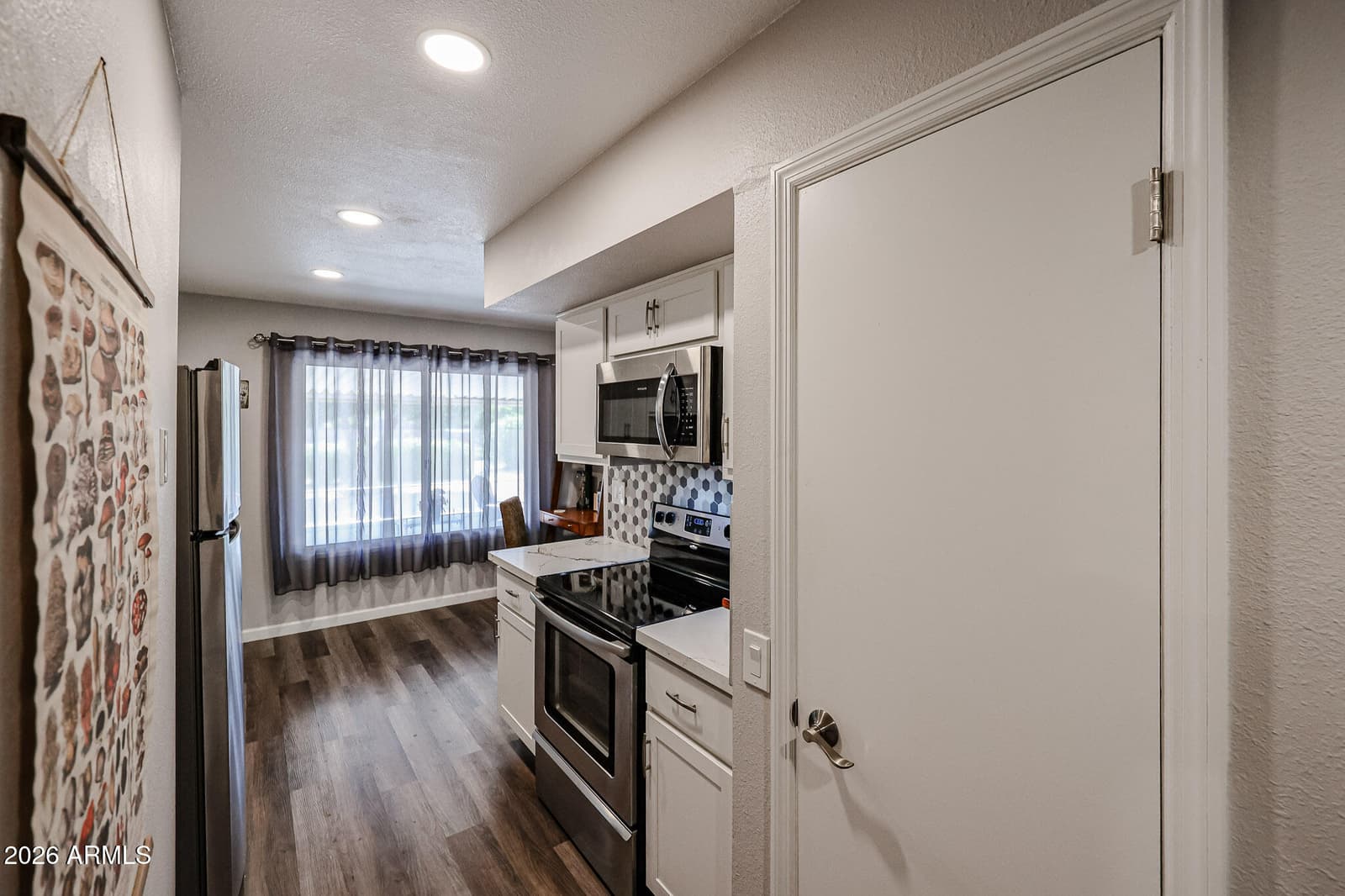 18621 N 104th Drive, Sun City, AZ 85373 — photo 10 of 33