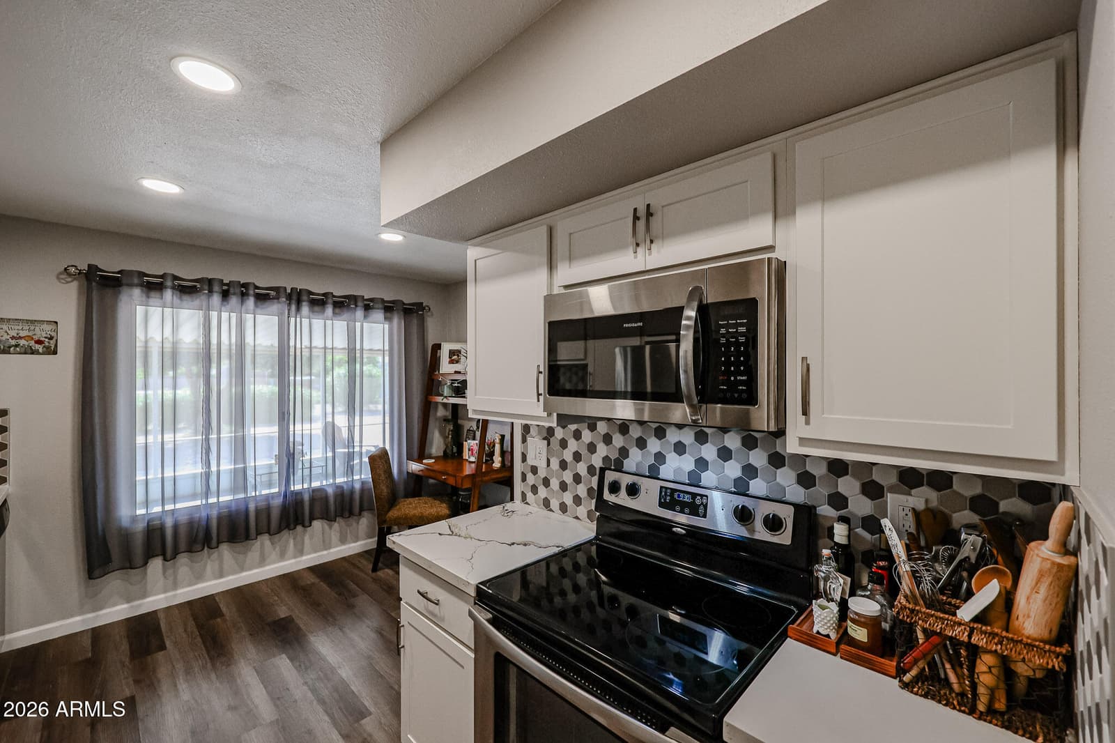 18621 N 104th Drive, Sun City, AZ 85373 — photo 11 of 33