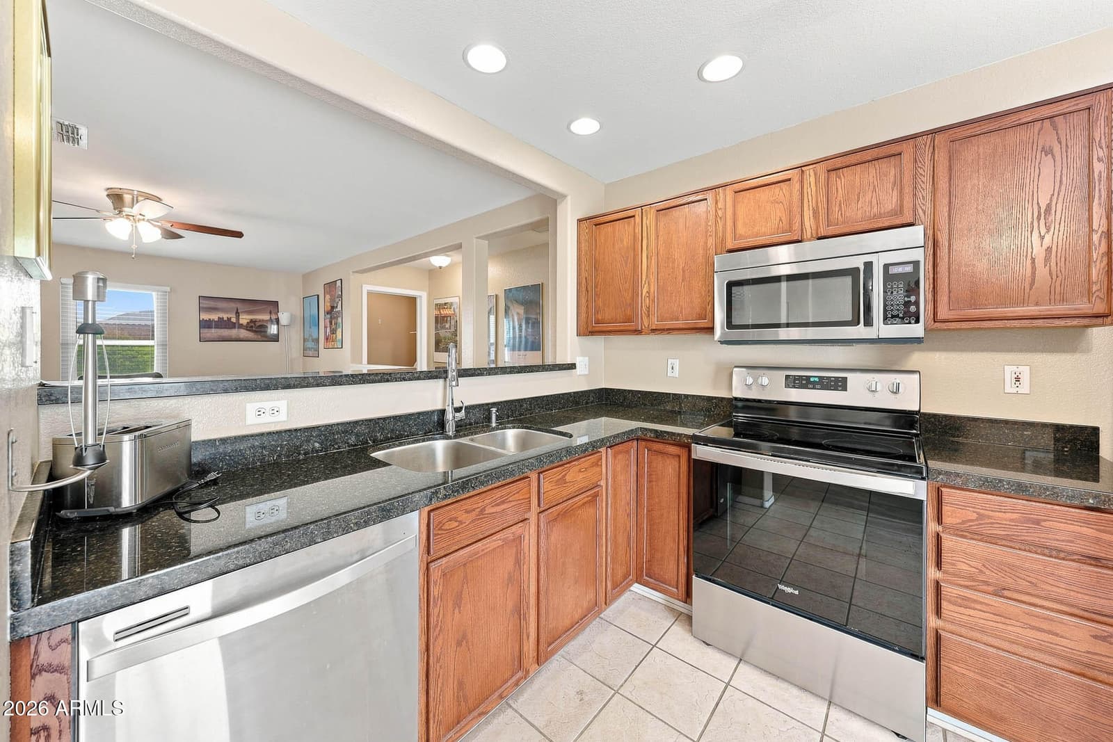 15548 W ACAPULCO Lane, Surprise, AZ 85379 — photo 8 of 20