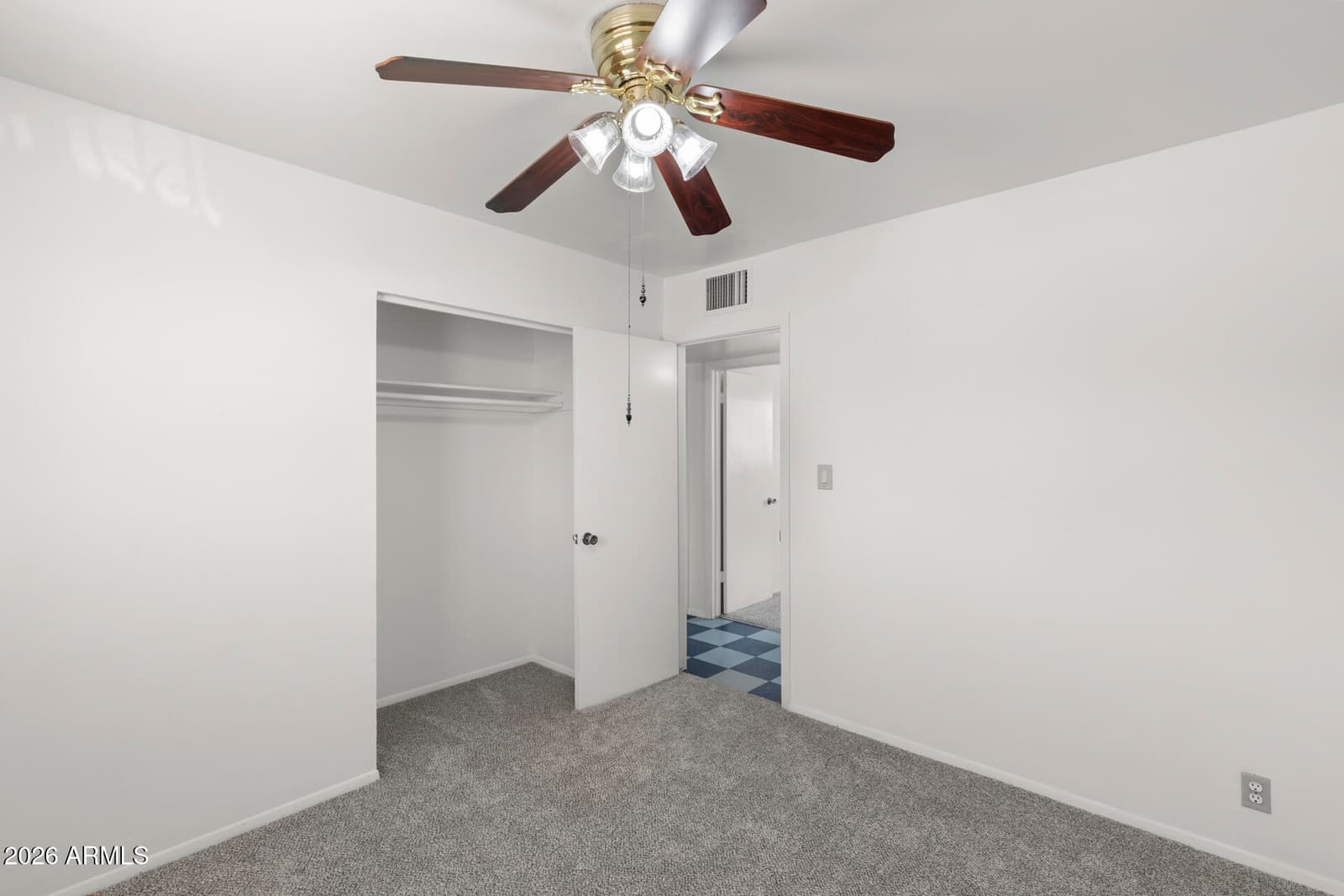 2242 E CHIPMAN Road, Phoenix, AZ 85040 — photo 11 of 25