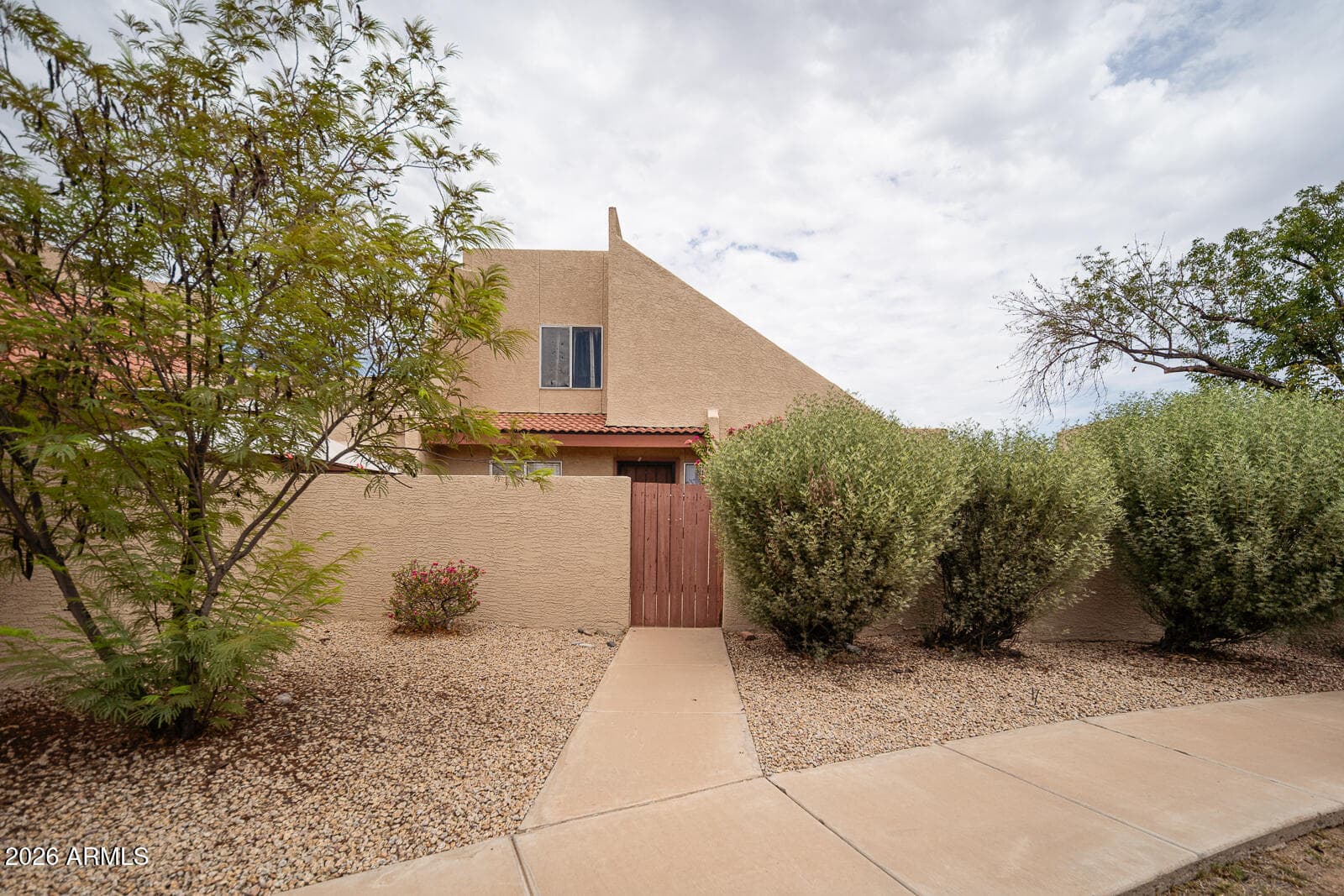 4145 W BOCA RATON Road, Phoenix, AZ 85053 — photo 1 of 29