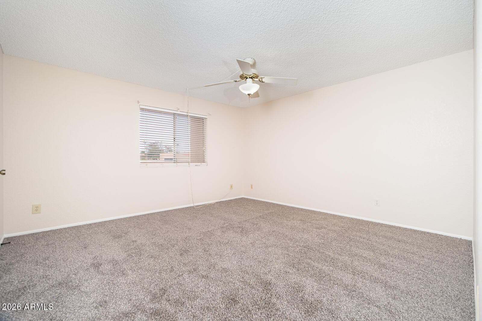 4145 W BOCA RATON Road, Phoenix, AZ 85053 — photo 10 of 29