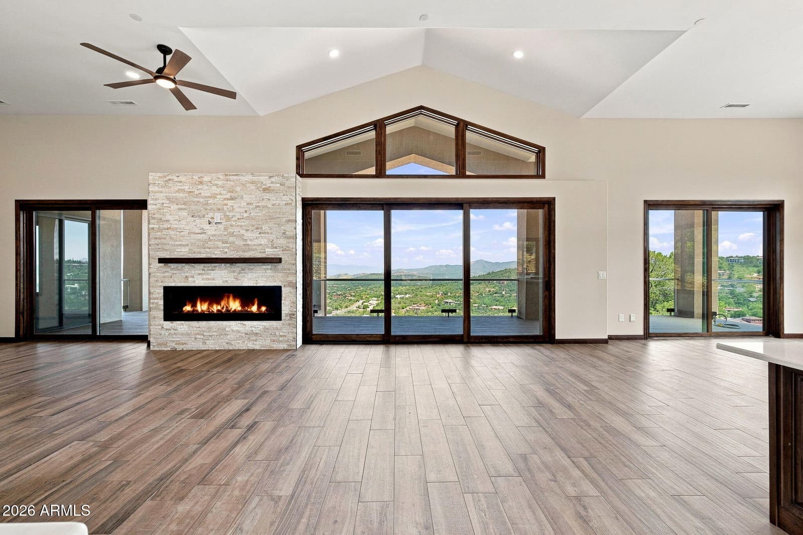 703 W LEE Boulevard, Prescott, AZ 86303 — photo 5 of 41