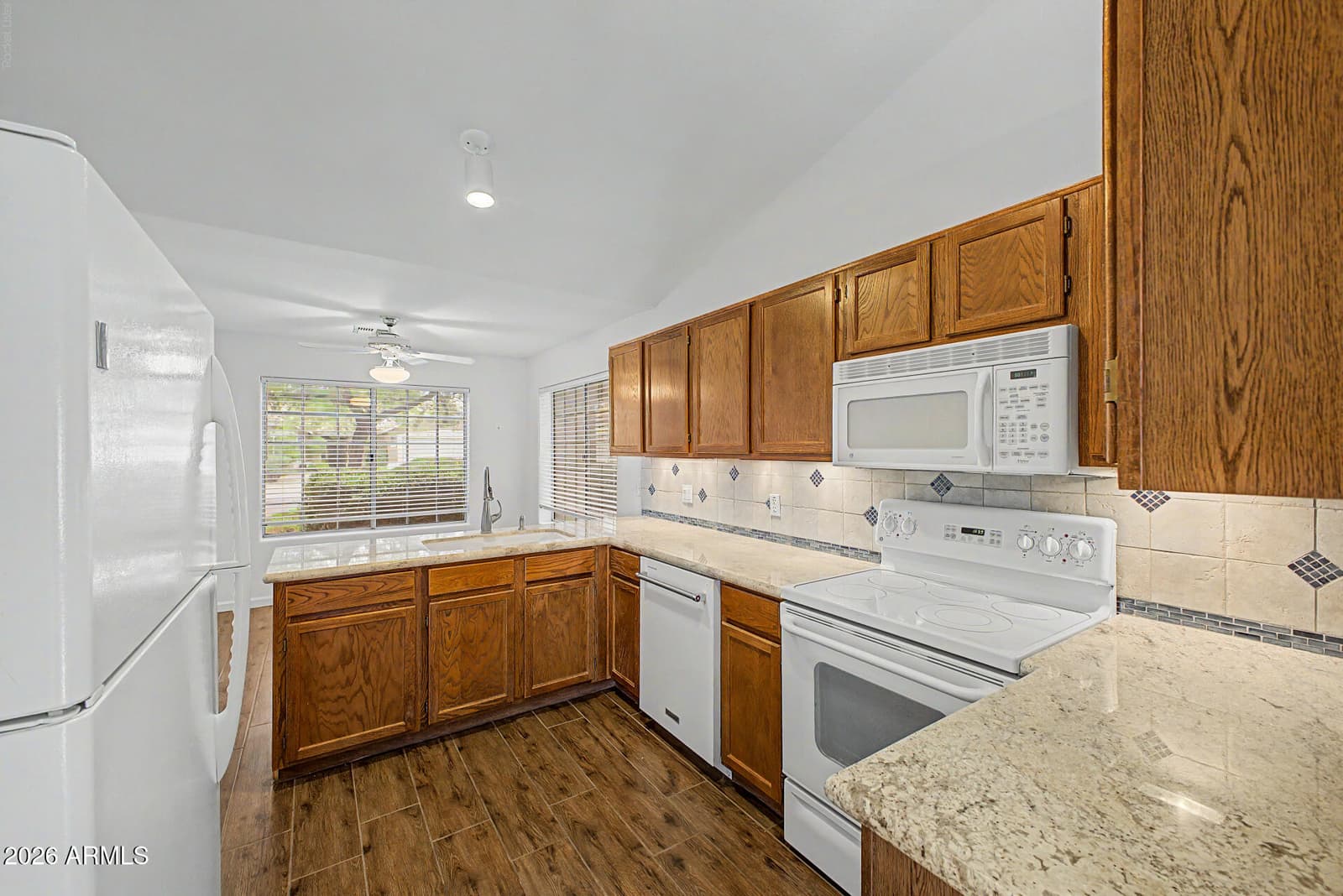 16114 E GLENPOINT Drive, Fountain Hills, AZ 85268 — photo 12 of 37