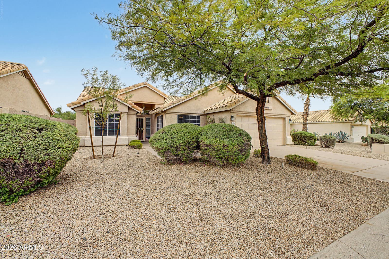 16114 E GLENPOINT Drive, Fountain Hills, AZ 85268 — photo 4 of 37