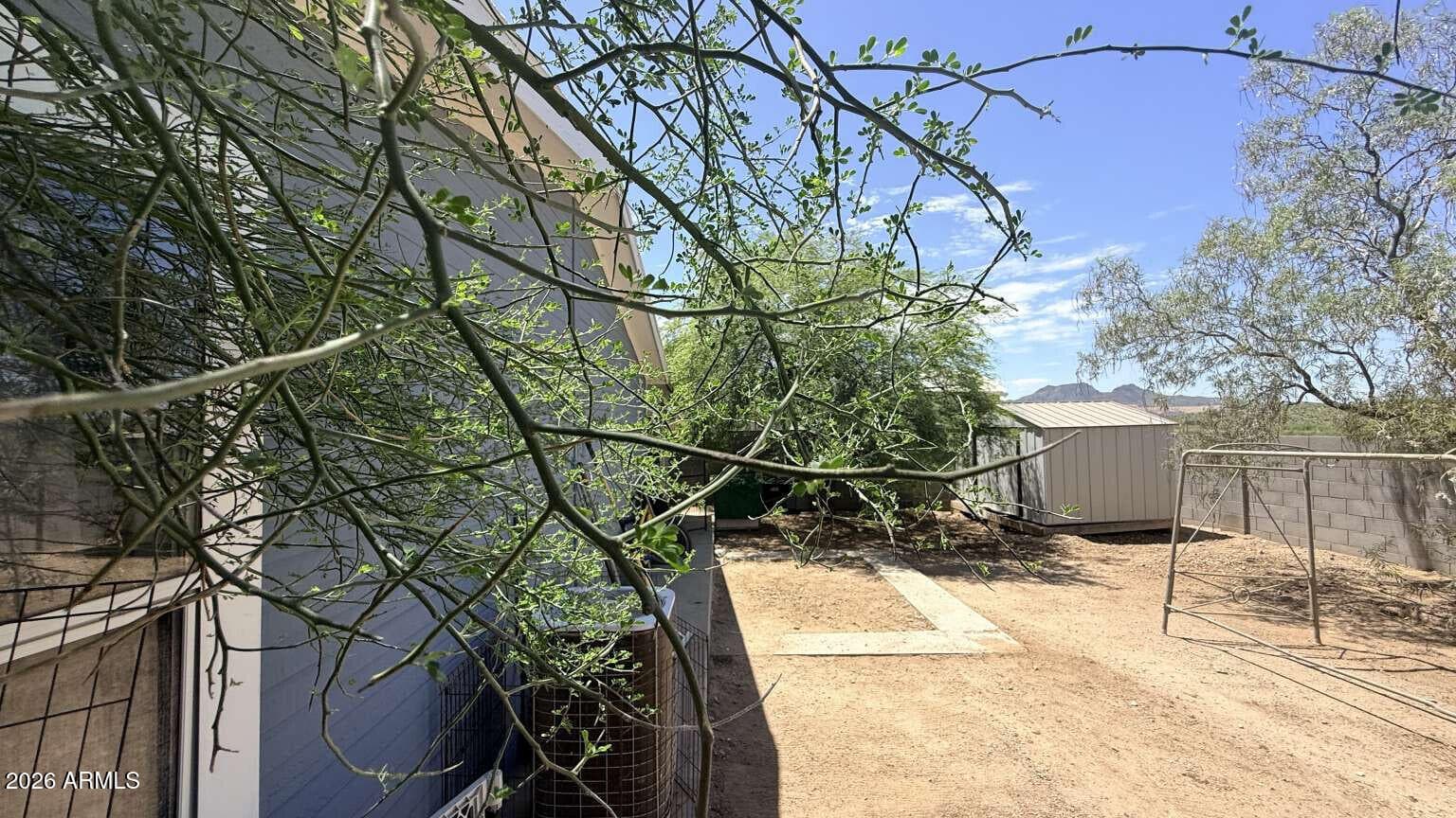 609 W ANDREA Circle, Miami, AZ 85539 — photo 12 of 31