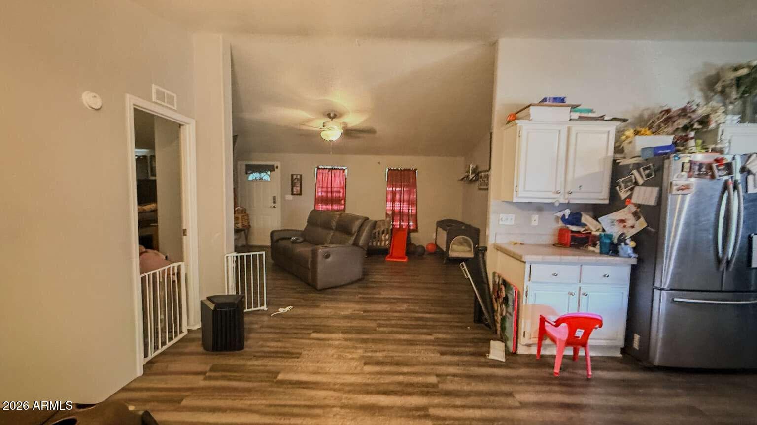 609 W ANDREA Circle, Miami, AZ 85539 — photo 25 of 31