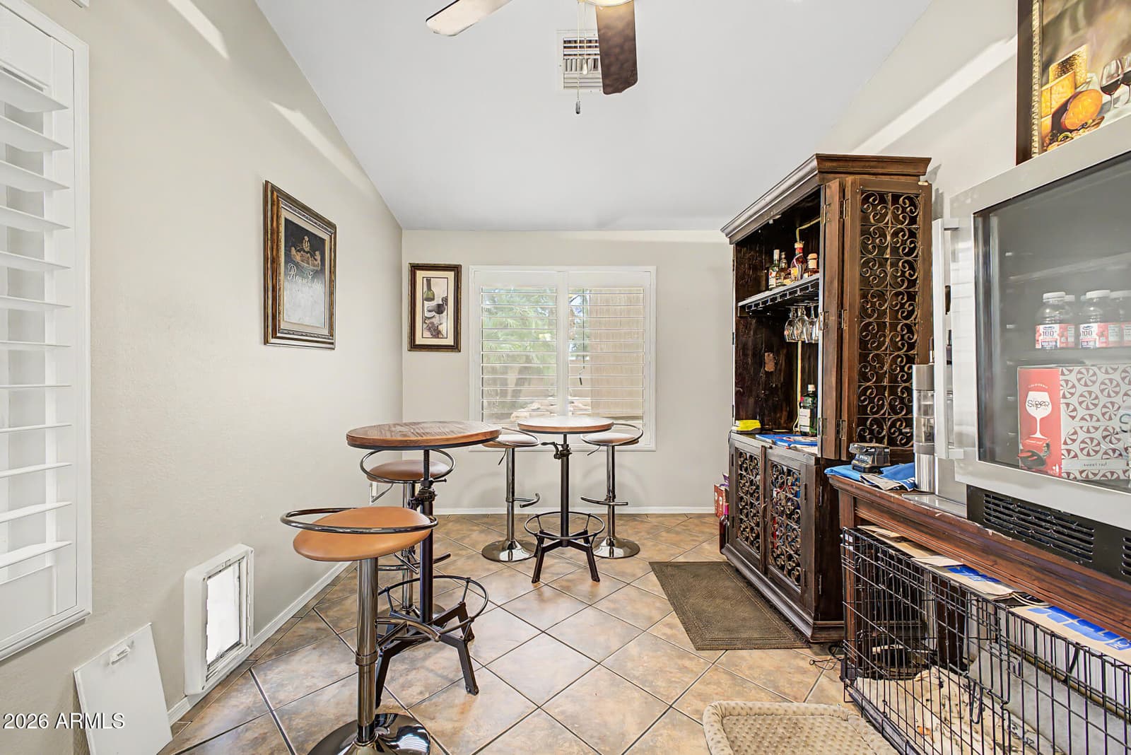 265 E LIBERTY Lane, Gilbert, AZ 85296 — photo 10 of 40