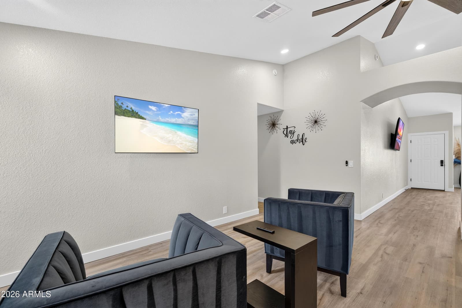 8947 W SIERRA VISTA Drive, Glendale, AZ 85305 — photo 10 of 41