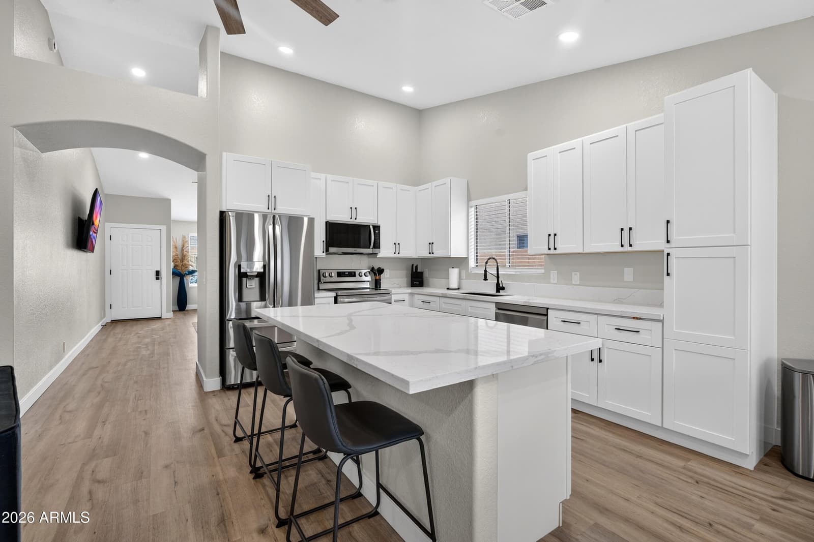 8947 W SIERRA VISTA Drive, Glendale, AZ 85305