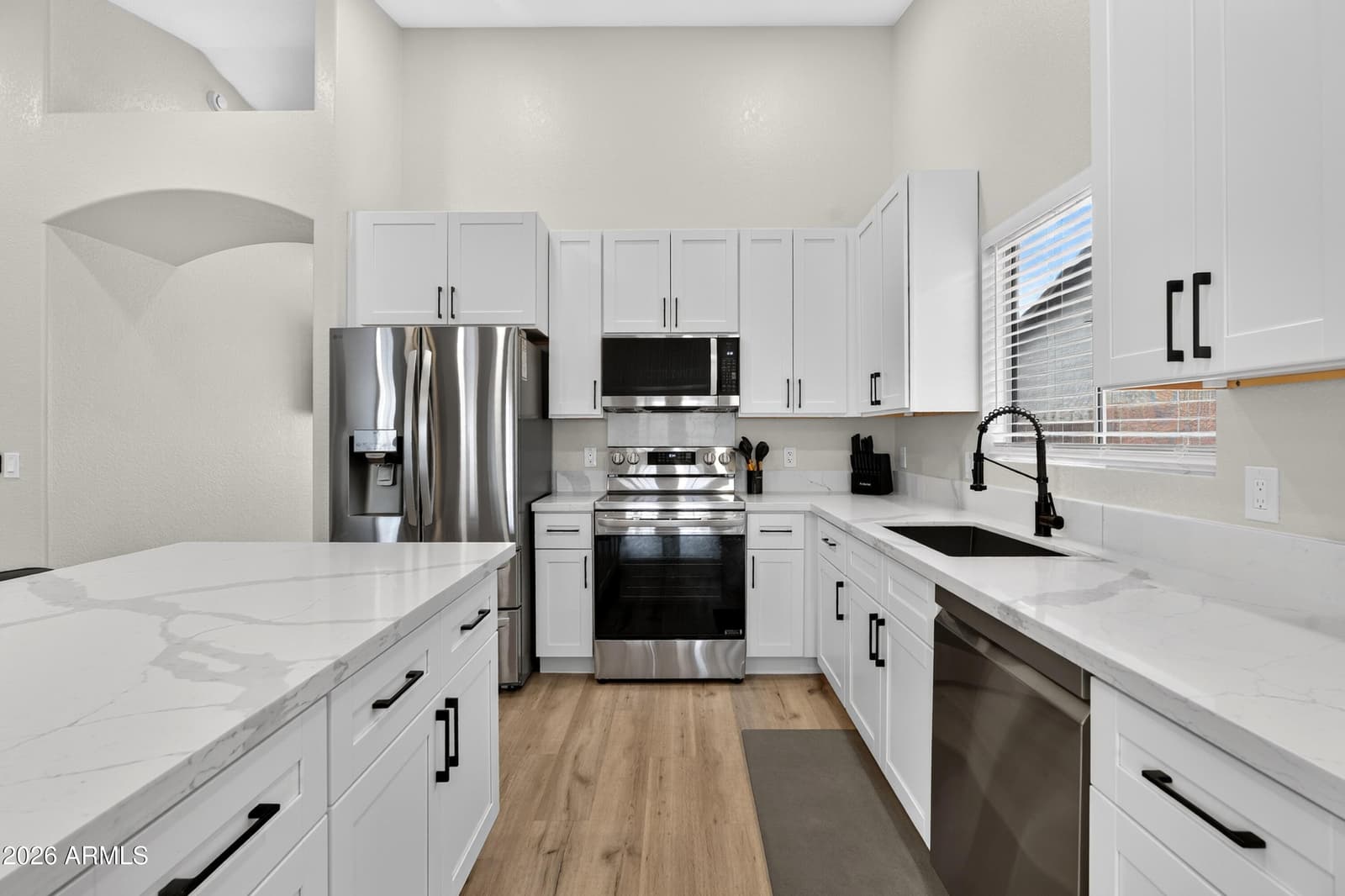 8947 W SIERRA VISTA Drive, Glendale, AZ 85305 — photo 14 of 41
